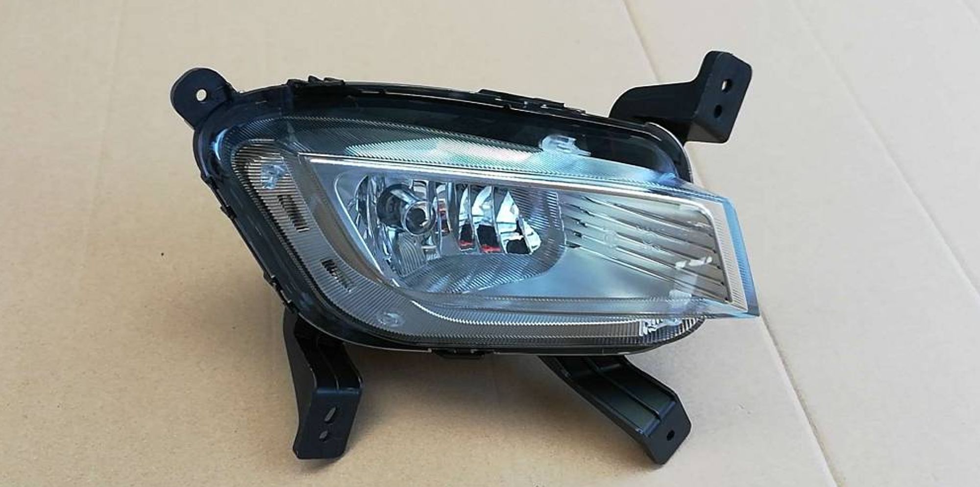 Фара противотуманная LF NL3, 7729 рублей, Сургут