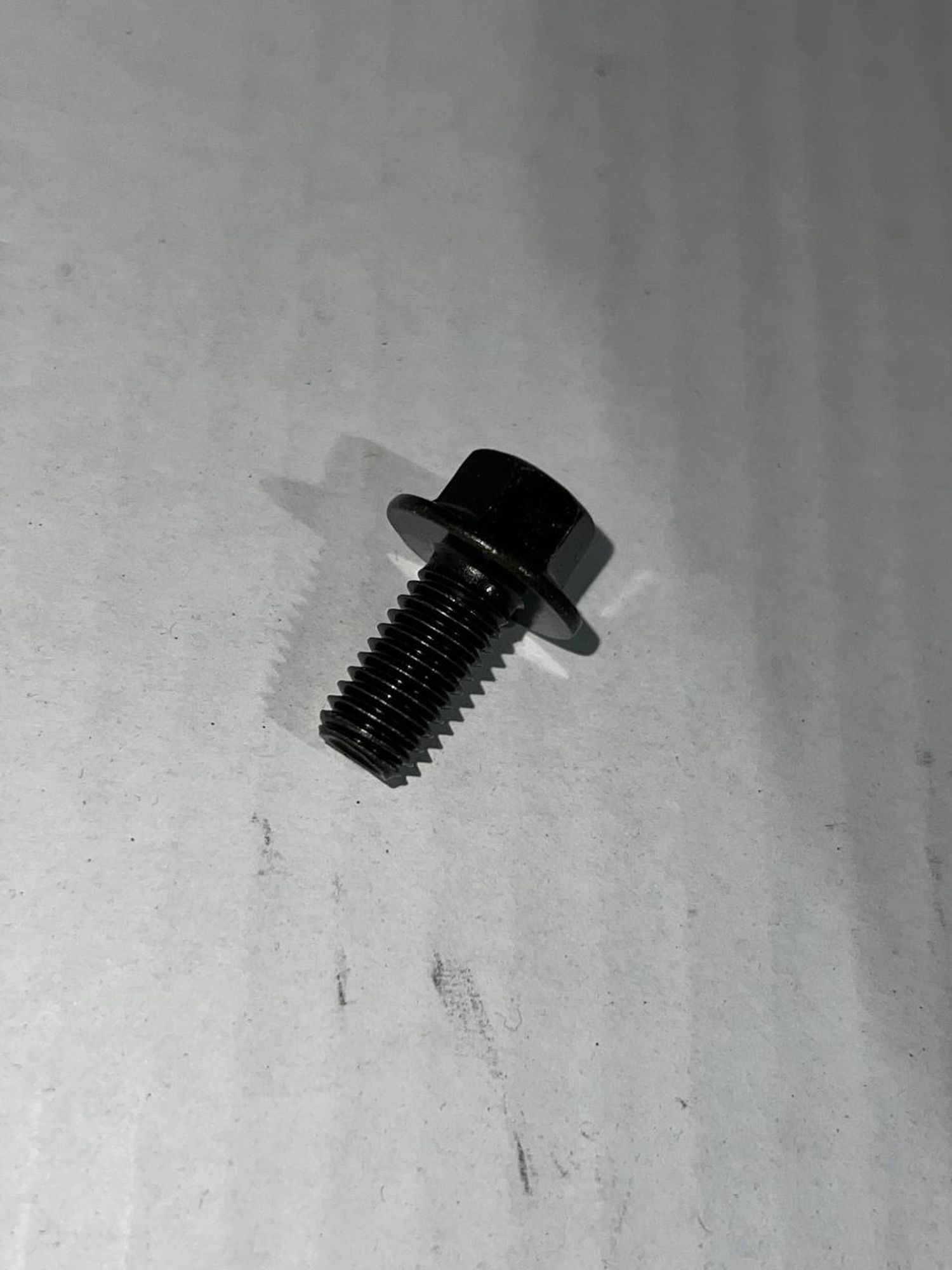 БОЛТ /FE-1-2/, 17 рублей, Сургут