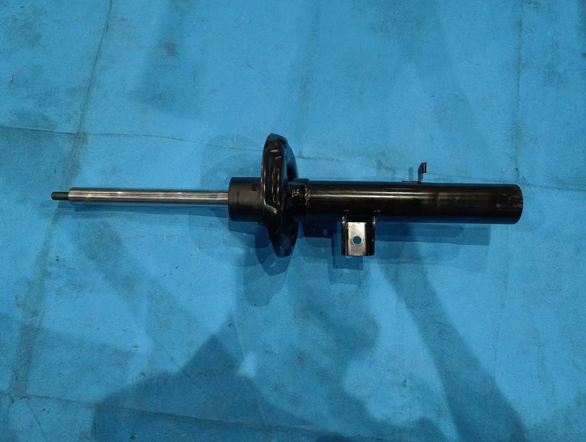 АМОРТИЗАТОР В СБОРЕ ПЕРЕДНИЙ ПРАВЫЙ /KX-11/, 18901 рублей, Сургут