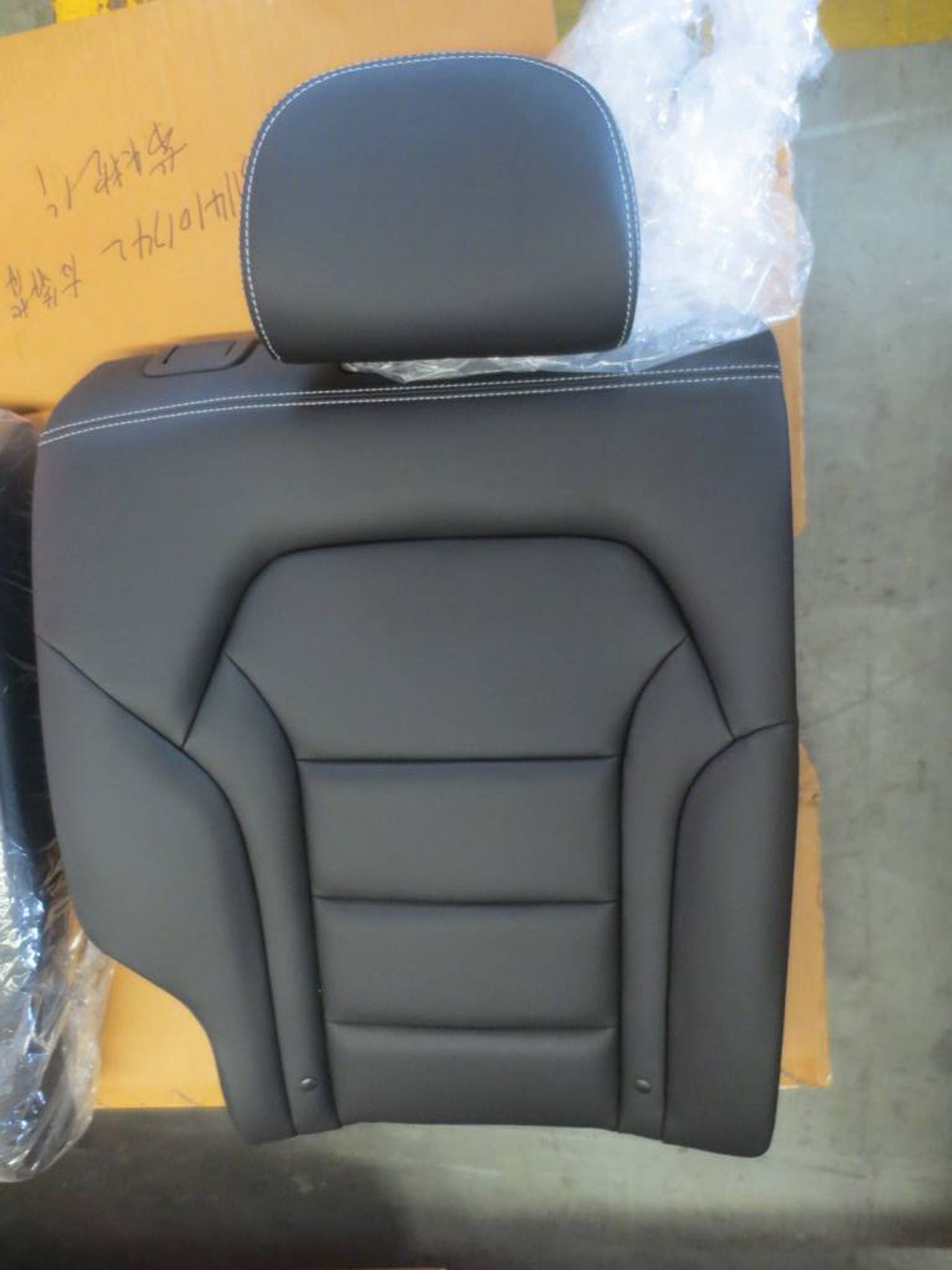 Спинка заднего сиденья правая Geely Atlas, 14795 рублей, Сургут