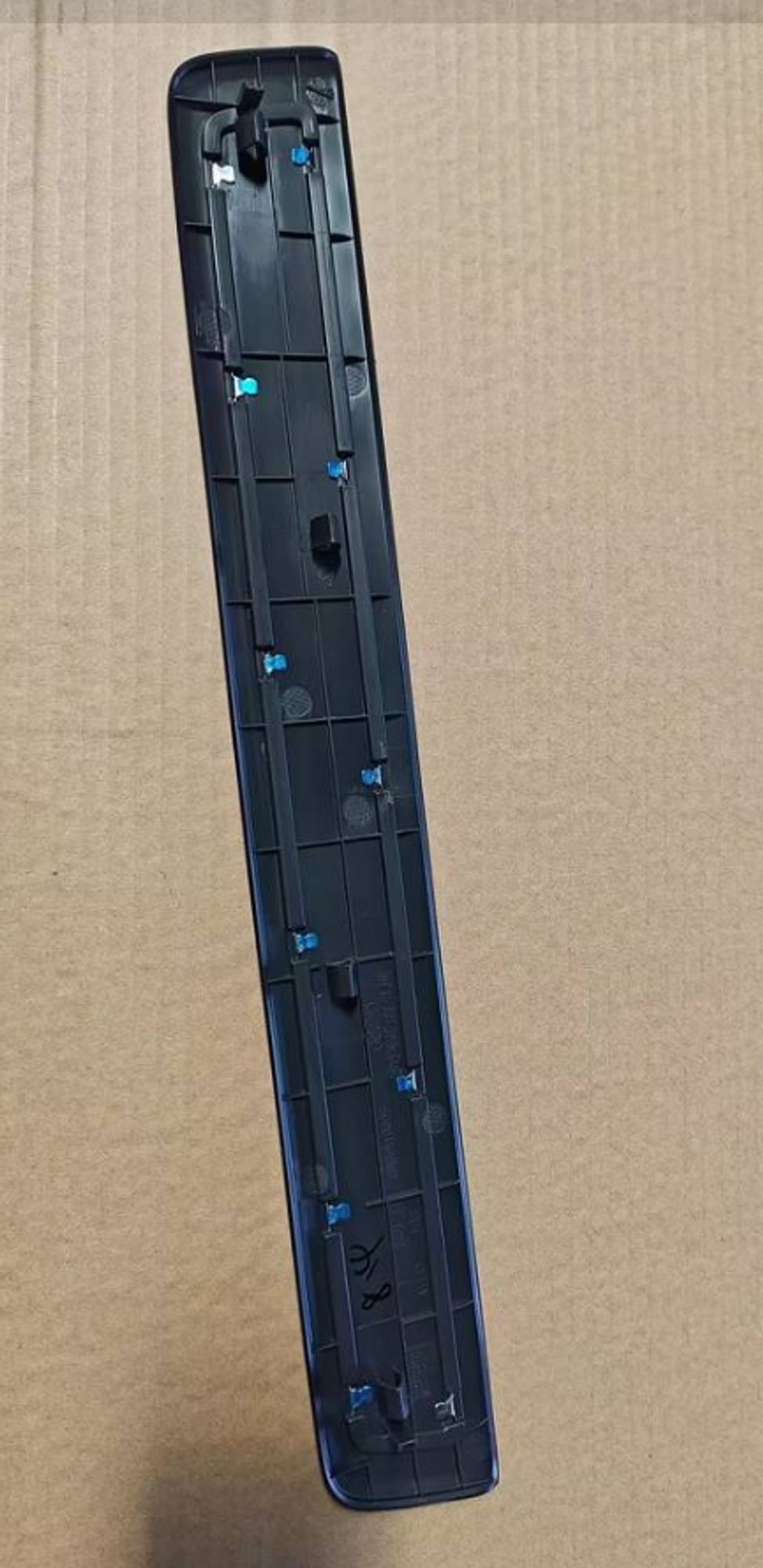 НАКЛАДКА ОБШИВКИ ПОРОГА КУЗОВА ВНУТРЕННЯЯ ПЕРЕДНЯЯ ЛЕВАЯ SX11, 3868 рублей, Сургут