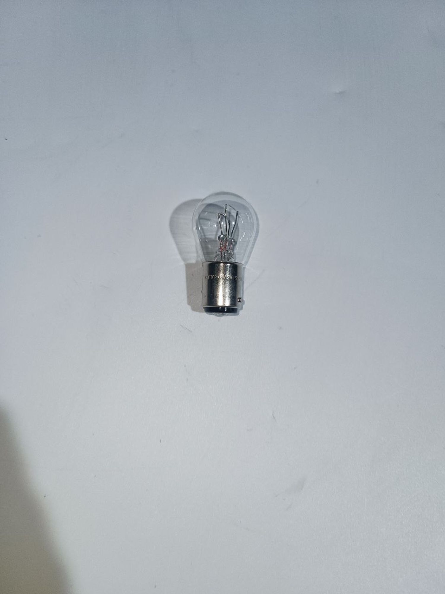 Лампа двухконтактная с цоколем 12V 5W, 146 рублей, Сургут