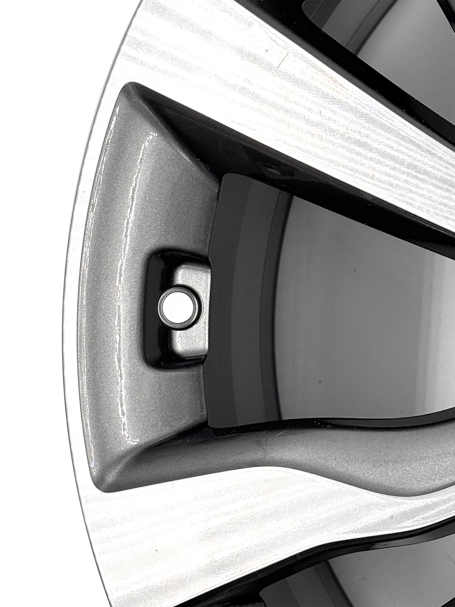 Диск литой алюминиевый R18, 25386 рублей, Сургут