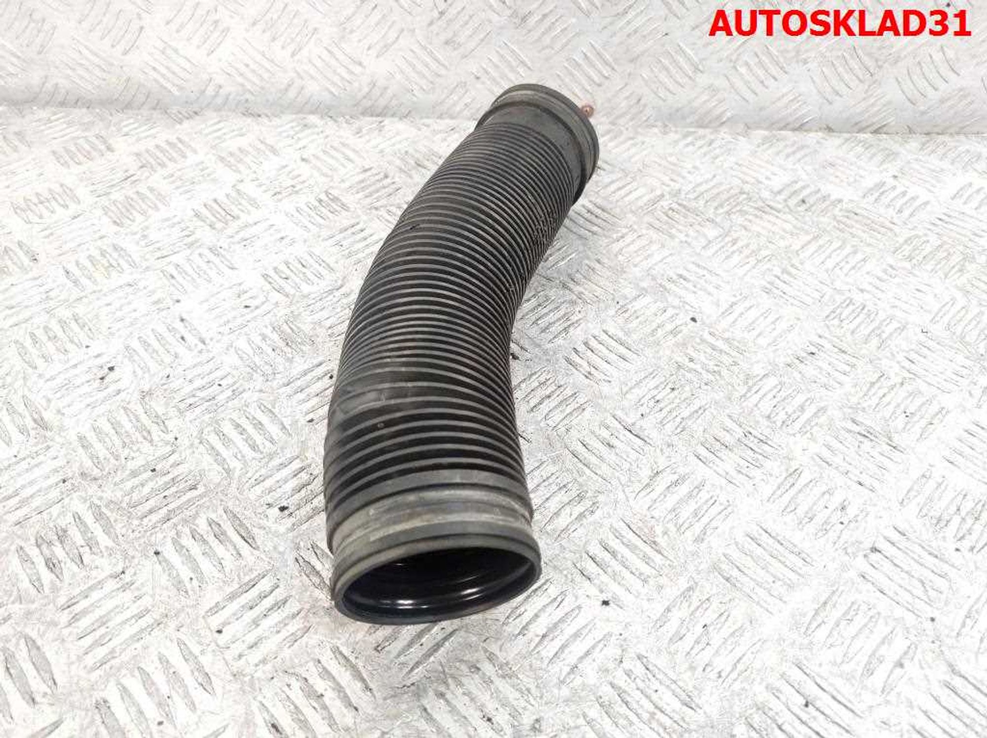 Патрубок воздушного фильтра VW Golf 4 1,6 Бензин 1J0129684C, 1500 рублей, Дубовое