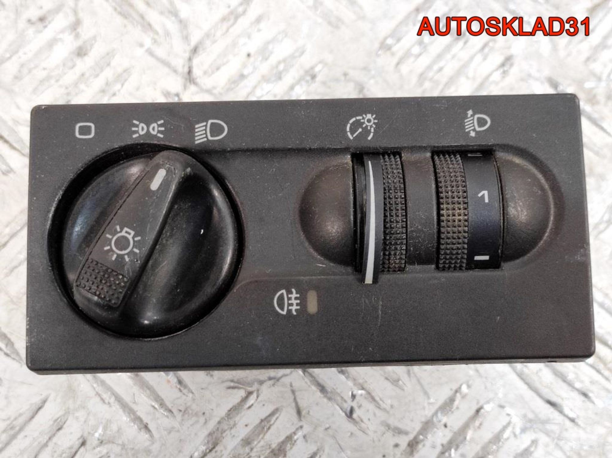 Переключатель света фар VW Golf 3 1H6941531N, 3000 рублей, Дубовое