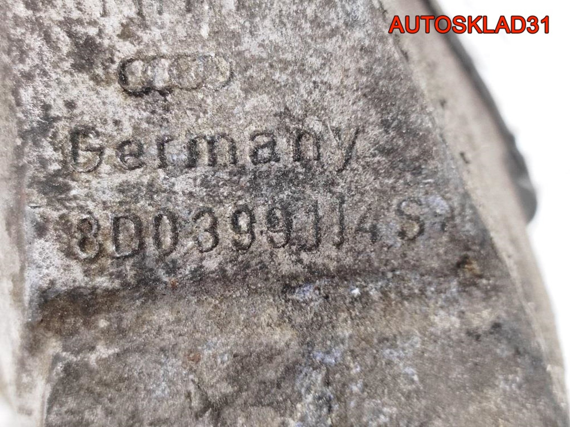 Кронштейн МКПП правый VW Passat B5 8D0399114S, 1500 рублей, Дубовое