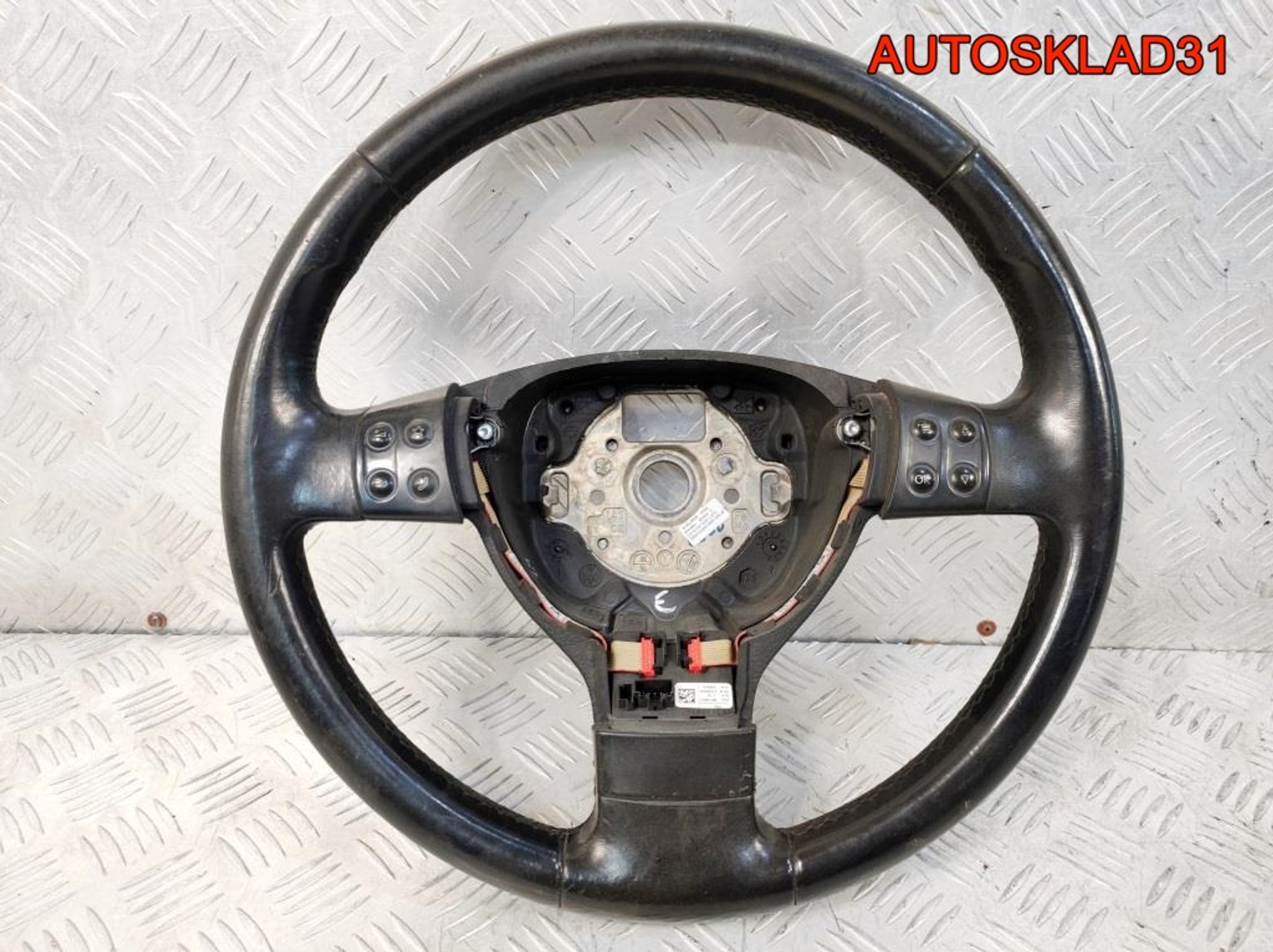 Рулевое колесо кожа VW Passat B6 3C0419091LE74, 4500 рублей, Дубовое