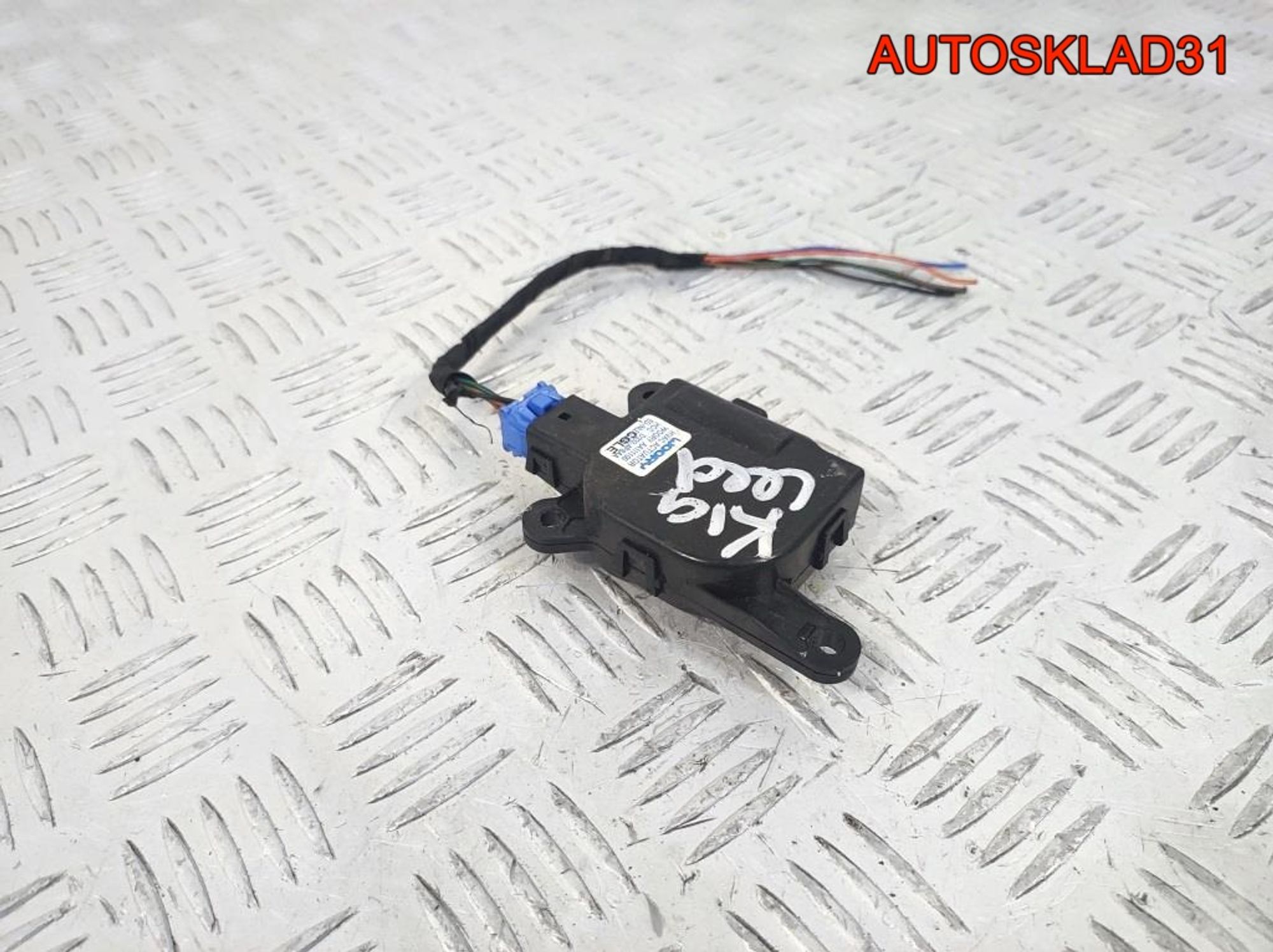 Моторчик заслонки отопителя Kia Ceed D332AP6AA, 600 рублей, Дубовое