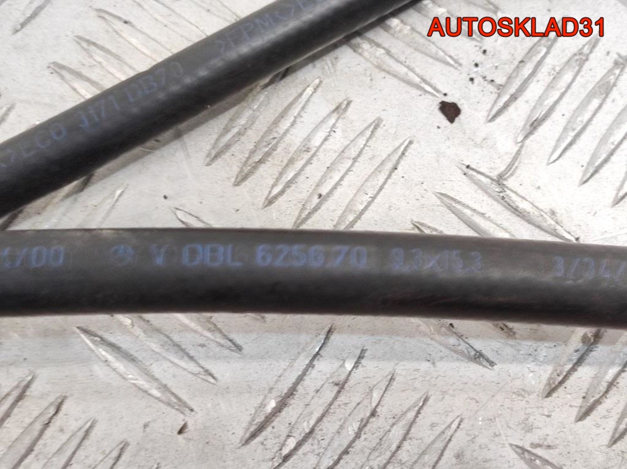 Шланг топливный Mercedes W220  3.2 613.960 Дизель A6130780281, 1000 рублей, Дубовое