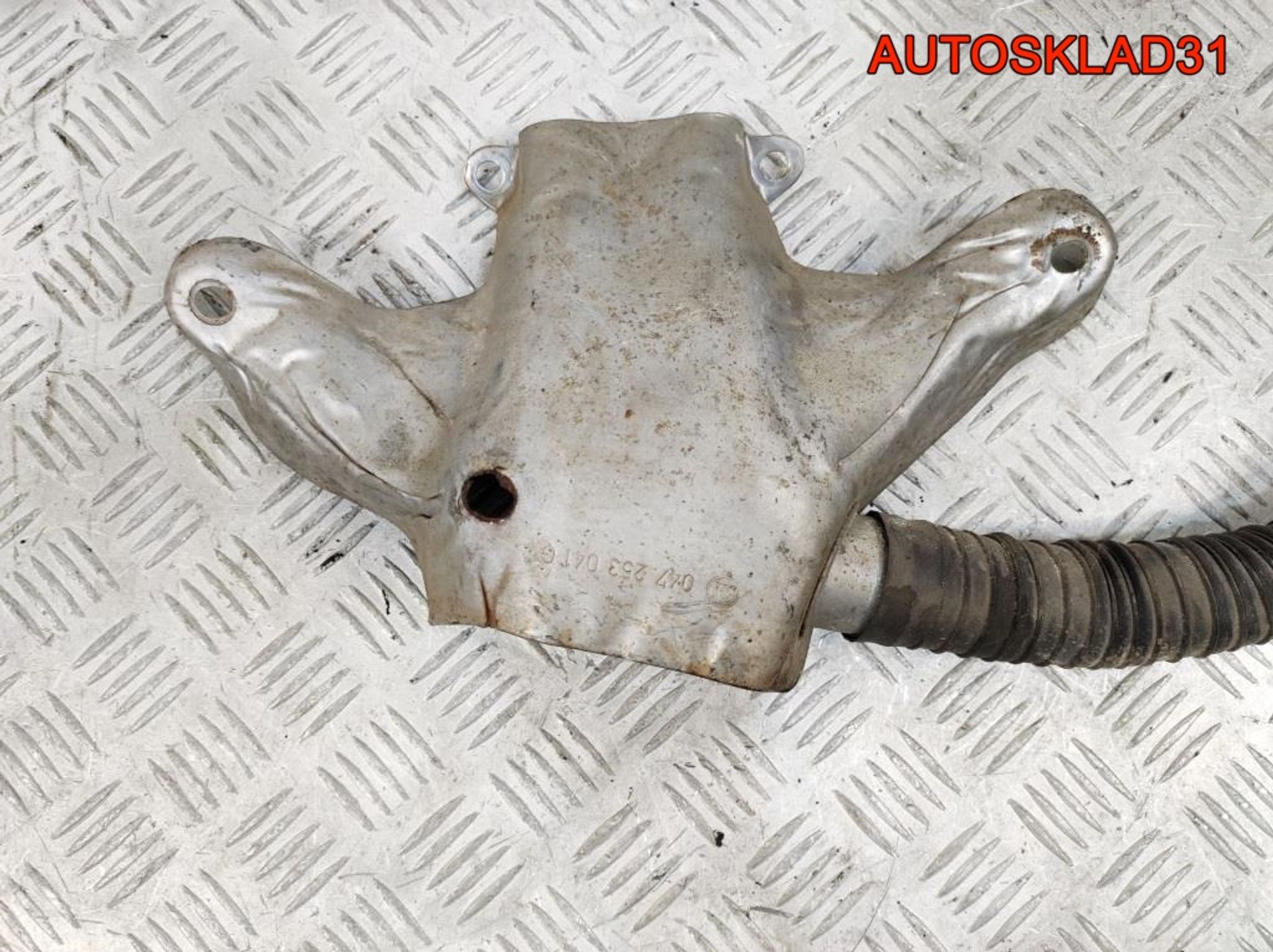 Экран тепловой Skoda Fabia 1,4 Бензин 047253041G, 900 рублей, Дубовое