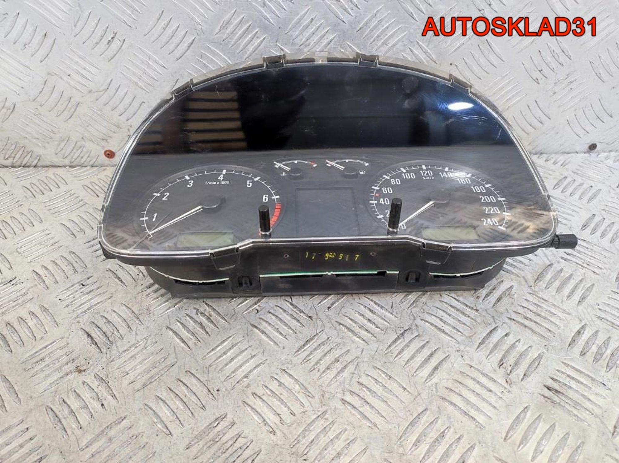 Панель приборов Skoda Octavia A4 1U1919034B Бензин, 5000 рублей, Дубовое