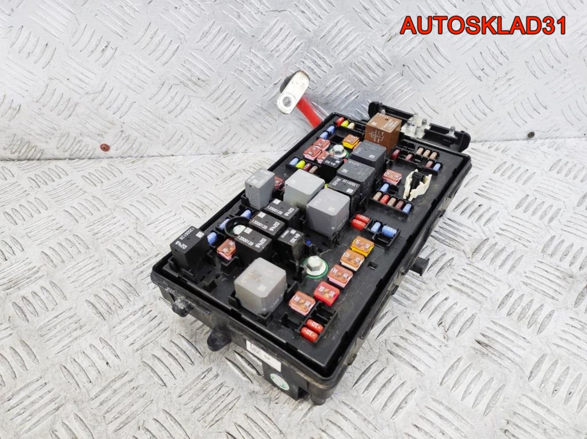 Блок предохранителей Opel Insignia A20DTH 13222782, 2100 рублей, Дубовое