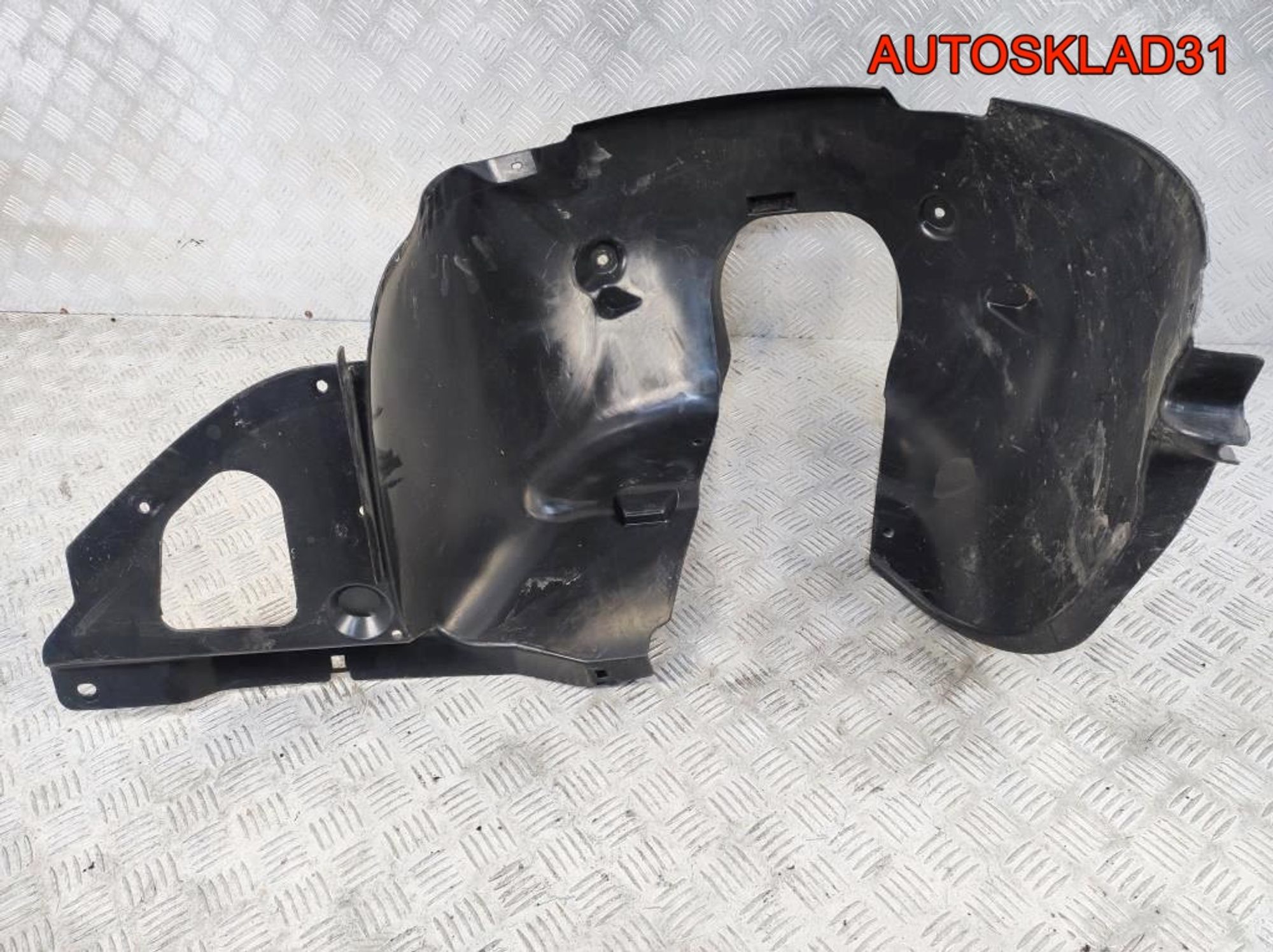 Локер передний левый Peugeot 208 9673768880, 2100 рублей, Дубовое