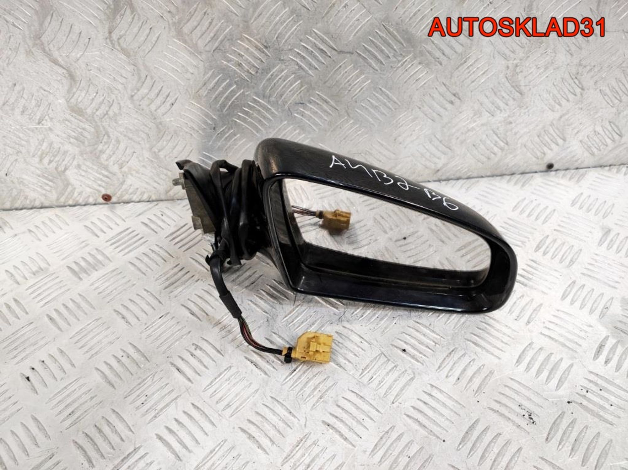 Зеркало правое 7 контактов Audi A4 B6 8E2858532AС, 3600 рублей, Дубовое