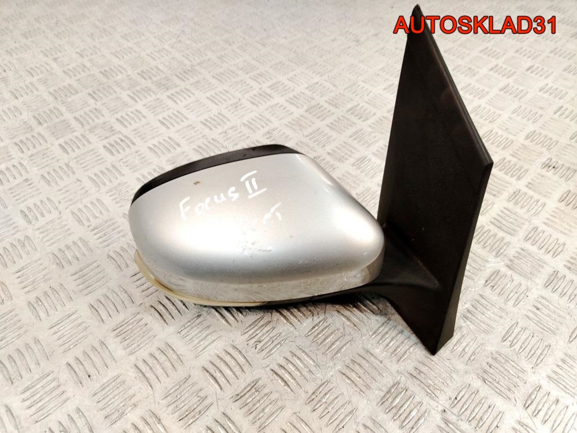 Зеркало правое Ford Focus 2 1728322 Рестайлинг, 6000 рублей, Дубовое