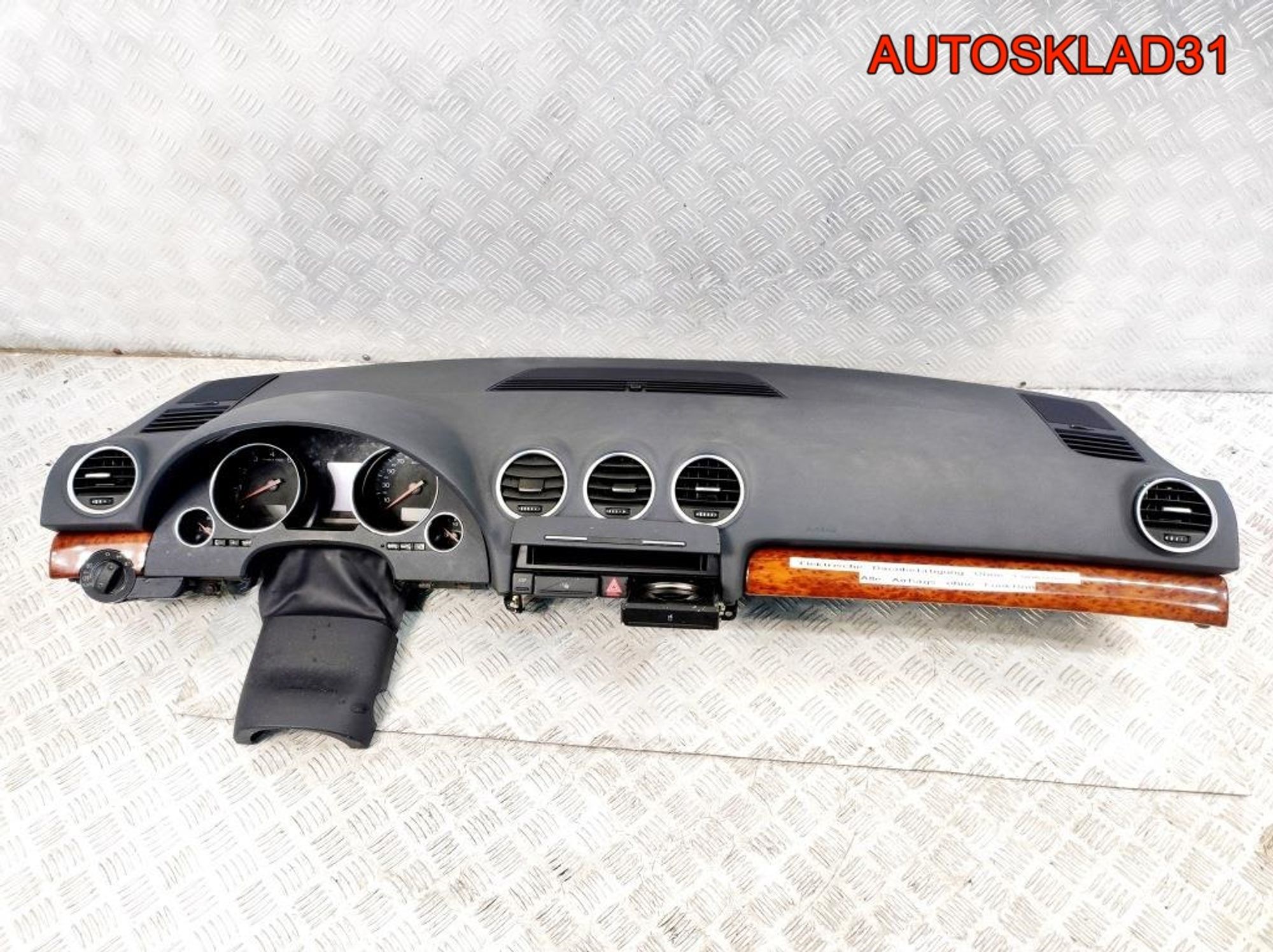 Торпедо в сборе как на фото Audi A4 B6 Кабриолет 8H1857041B, 25000 рублей, Дубовое
