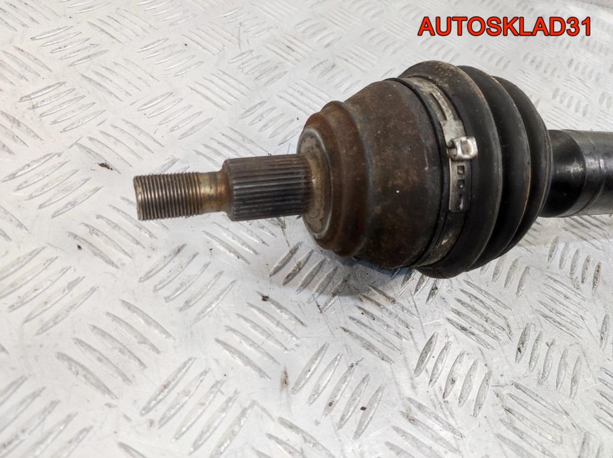 Полуось передняя правая VW Golf 4 1,6 Бензин 1J0407272CR, 4100 рублей, Дубовое