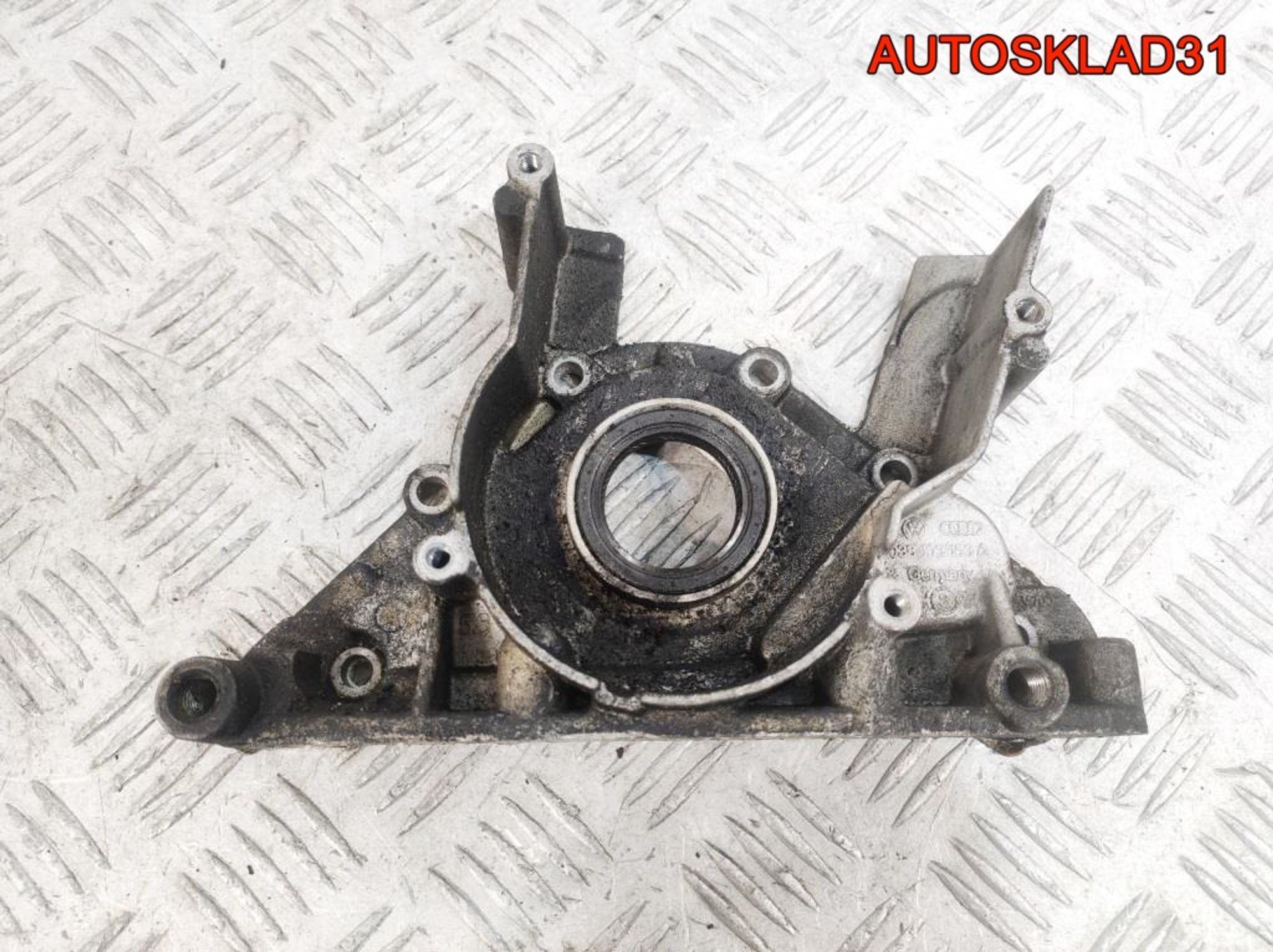 Крышка двигателя передняя VW Golf 4 1.9 ALH 038103153A, 1200 рублей, Дубовое