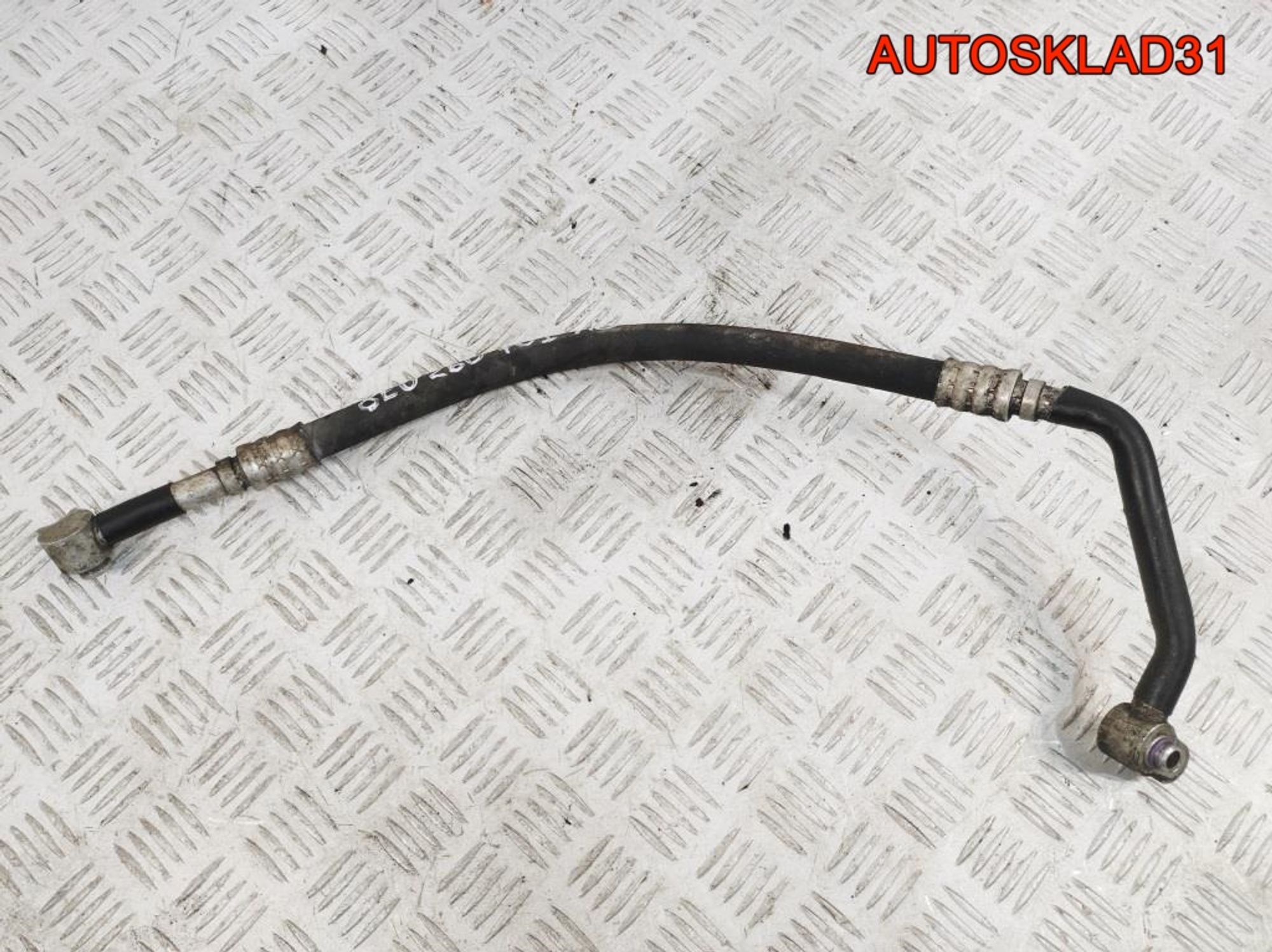 Трубка кондиционера Audi A4 B6 8E0260701AB, 1500 рублей, Дубовое