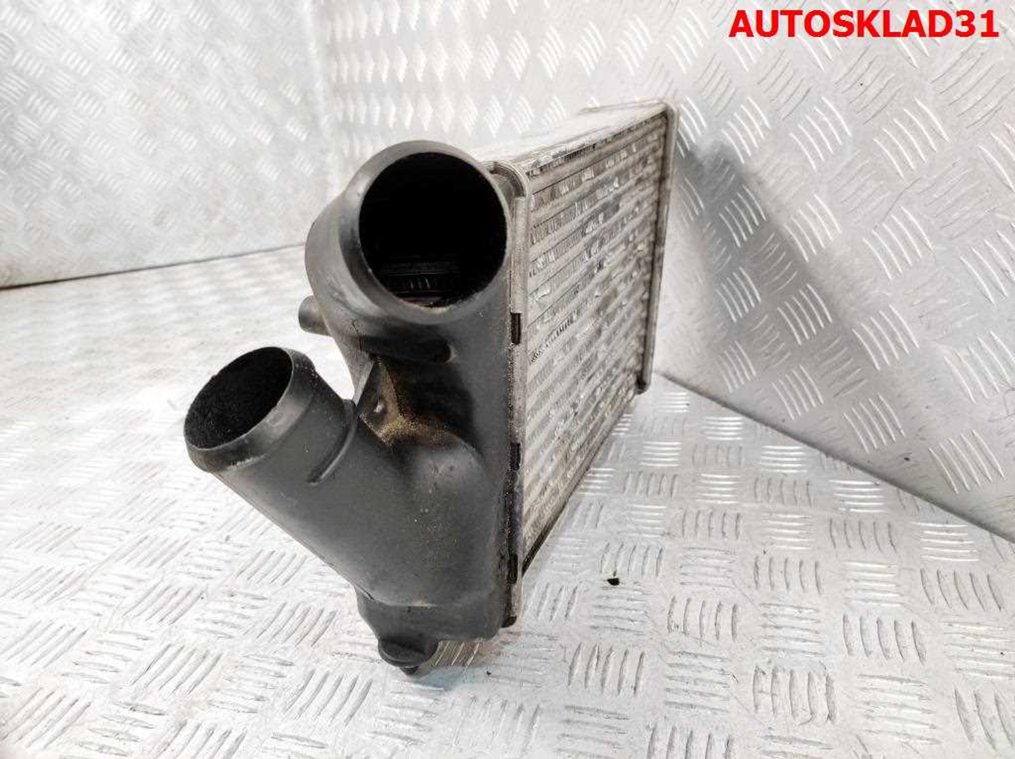 Интеркулер VW Golf 2 1,6 Дизель 191145805A, 2000 рублей, Дубовое