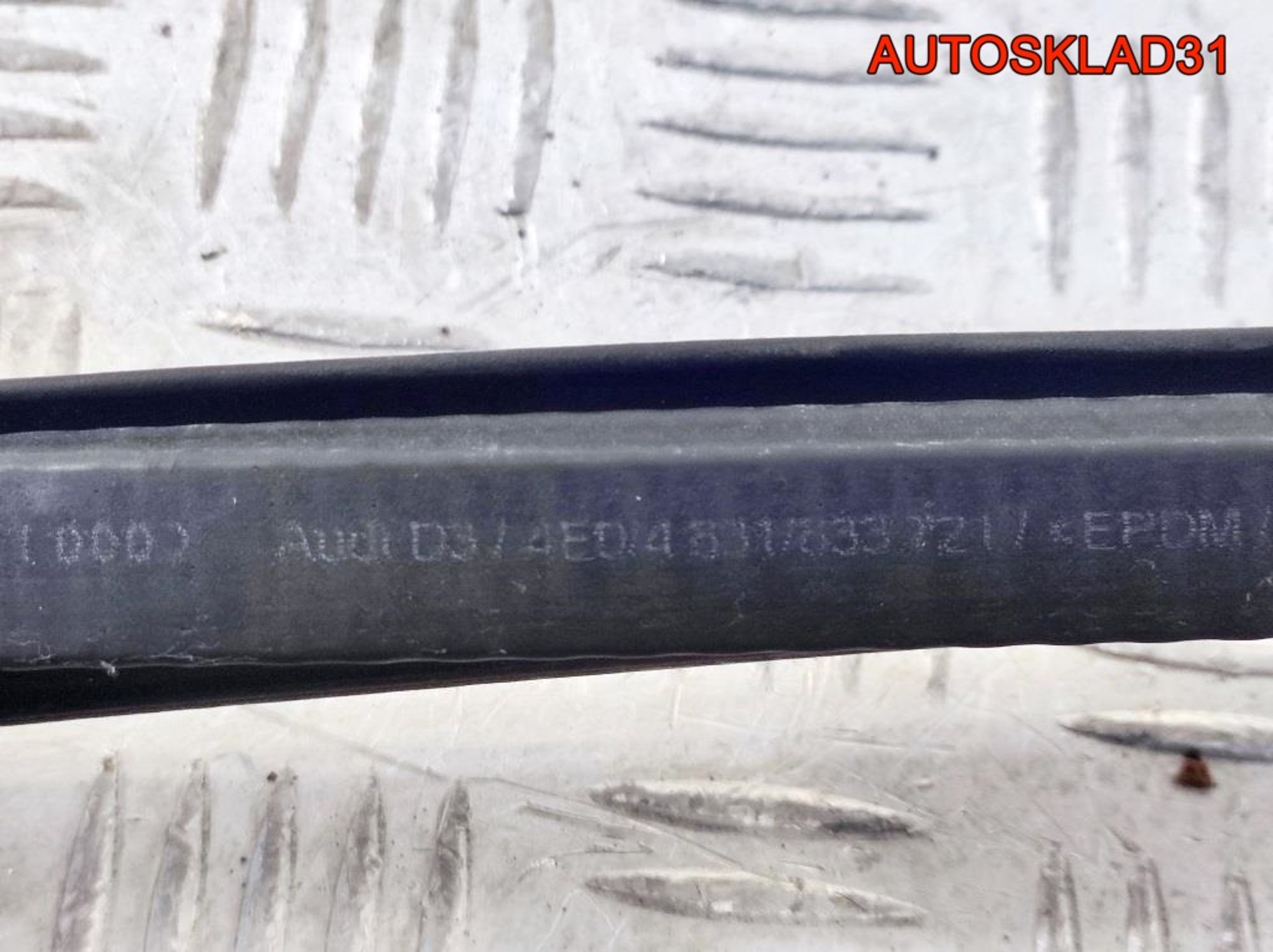 Уплотнитель двери Комплект Audi A8 D3 Седан, 6500 рублей, Дубовое