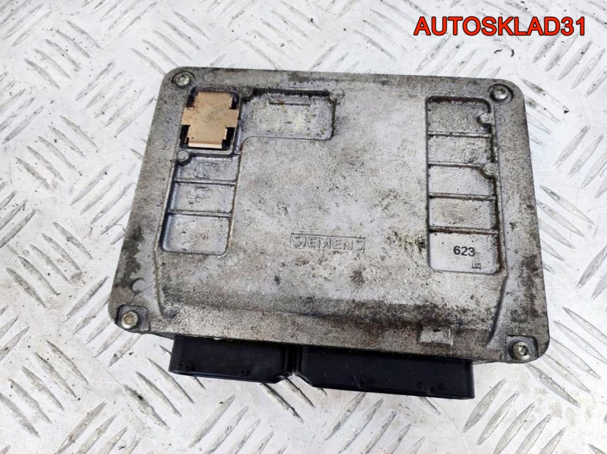 Блок эбу Volkswagen Polo 4 1,2 BME 03E906033R, 1800 рублей, Дубовое