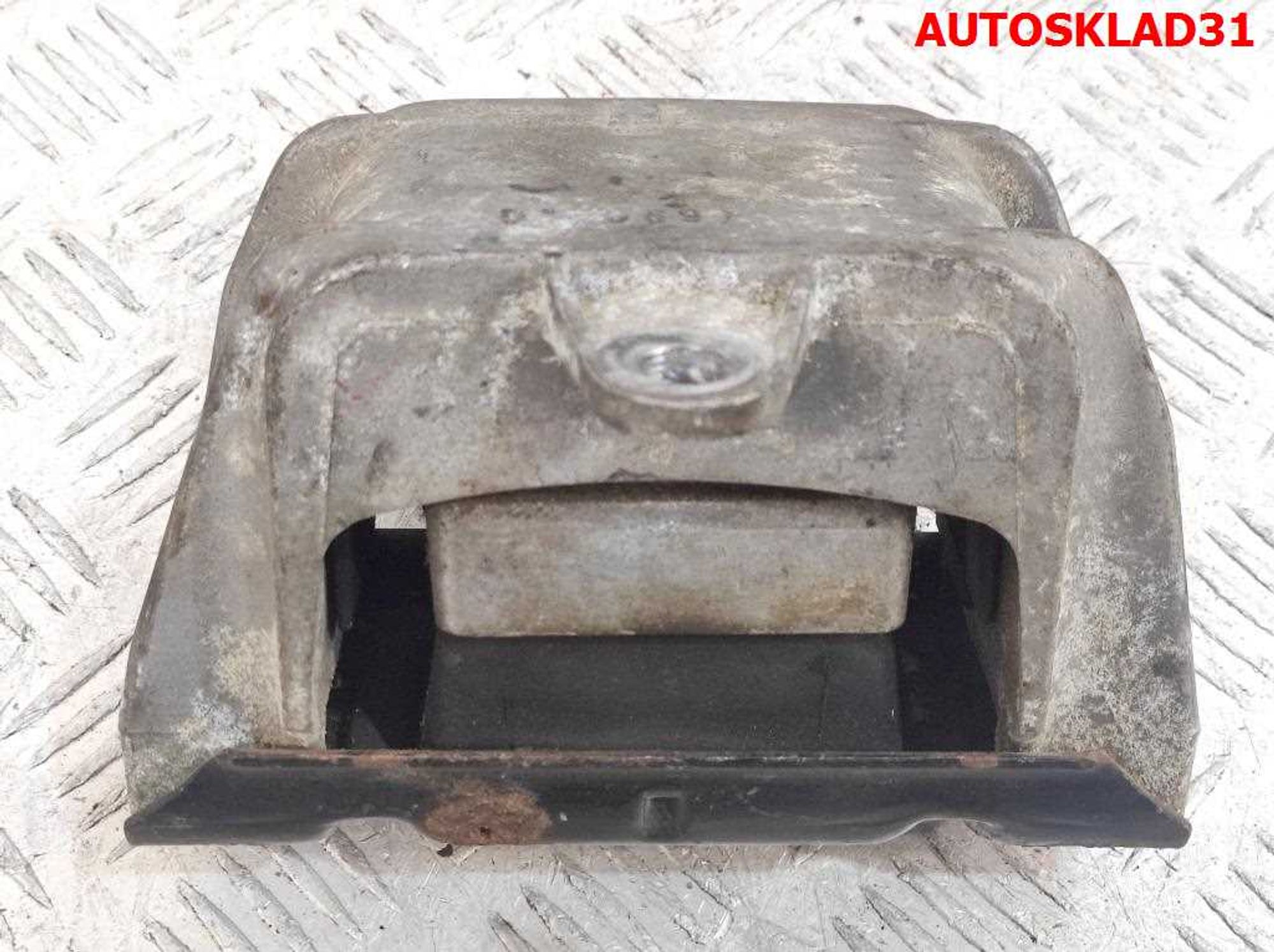 Опора двигателя левая VW Golf 4 1,4 APE 1J0199555AJ, 1500 рублей, Дубовое