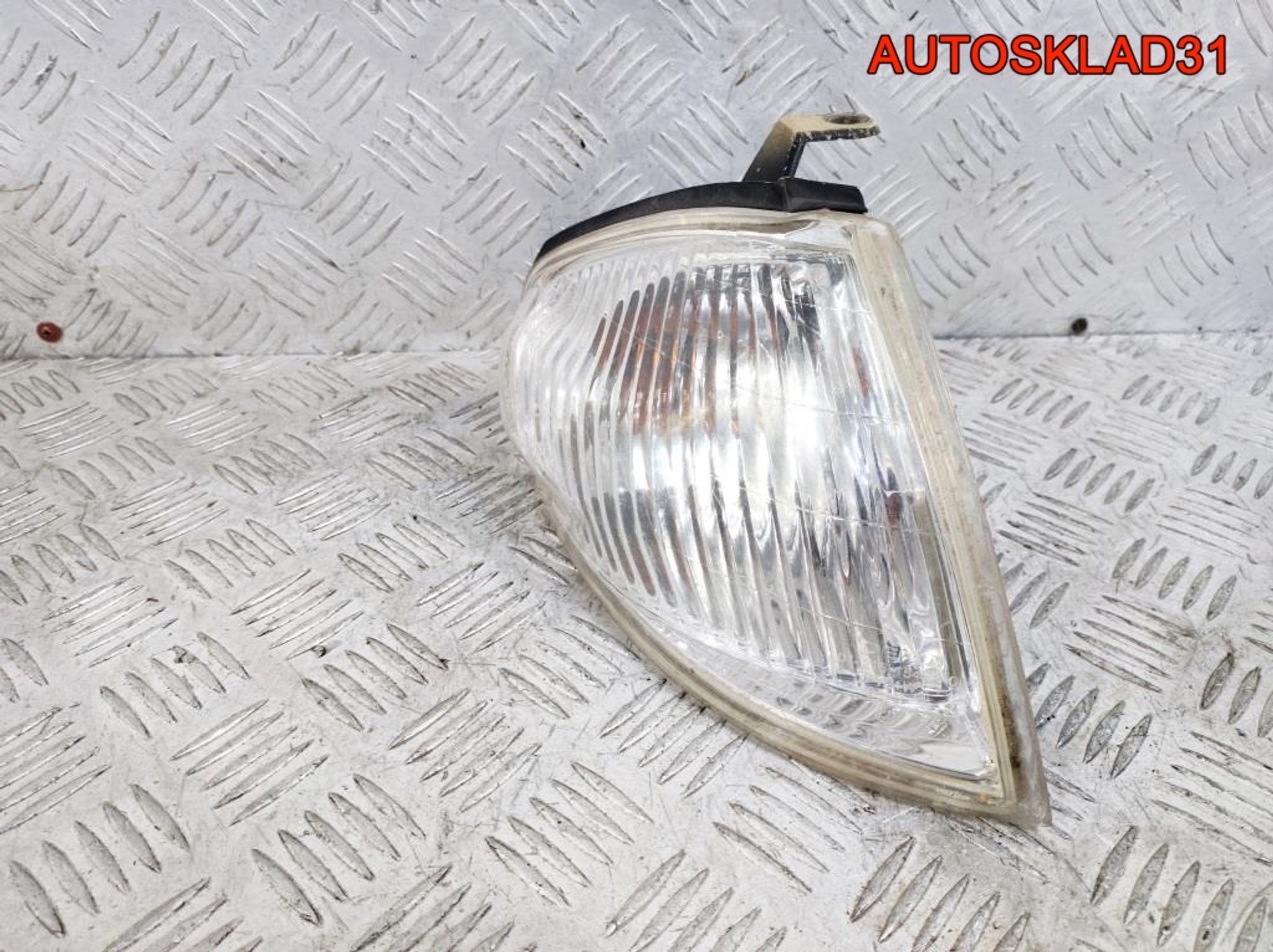 Указатель поворота правый белый Mazda 323 BJ, 700 рублей, Дубовое