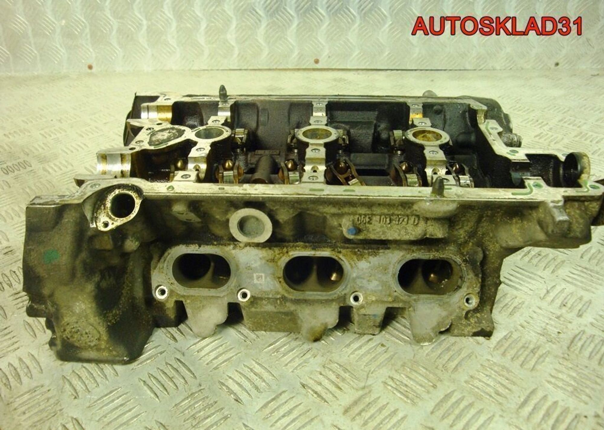 Головка блока левая Audi A6 C6 2,4 BDW 06E103373D, 9000 рублей, Дубовое