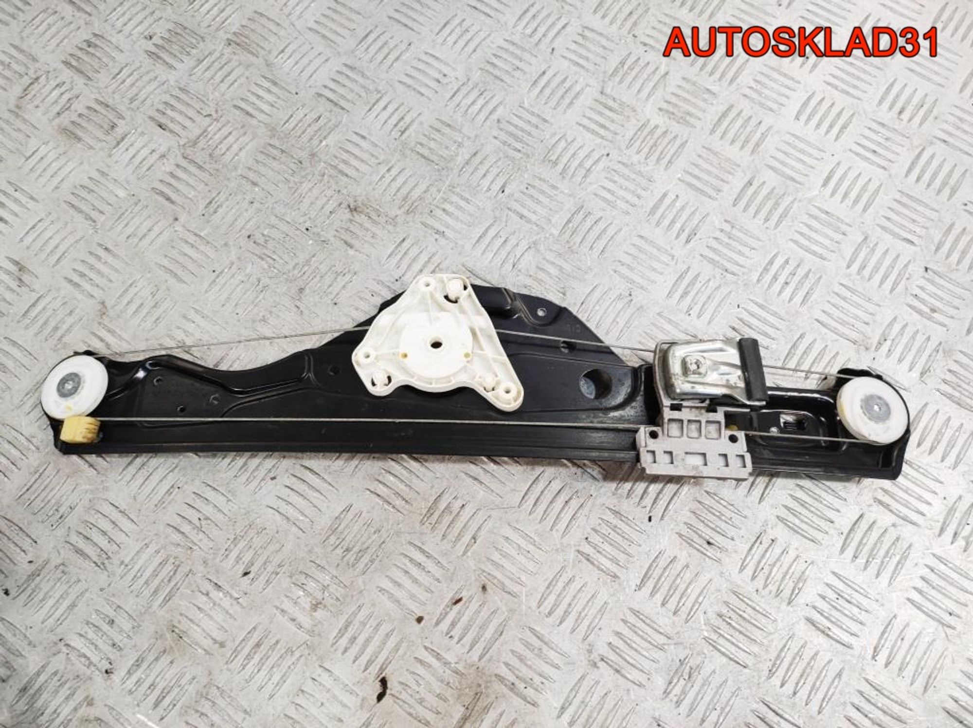 Стеклоподъемник задней левой двери Mercedes W211 A2117300146, 1800 рублей, Дубовое