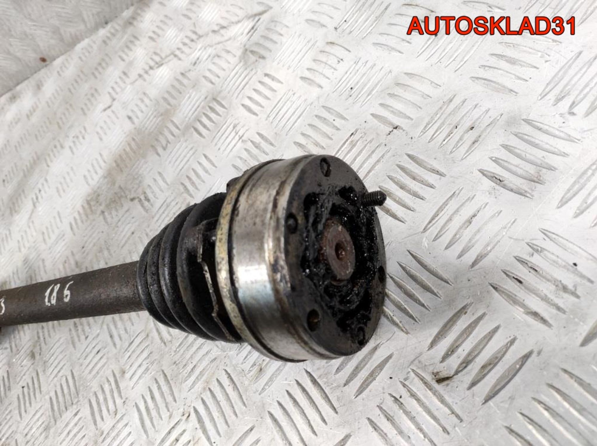 Полуось передняя Audi 80 B3 1,8 Бензин, 2300 рублей, Дубовое
