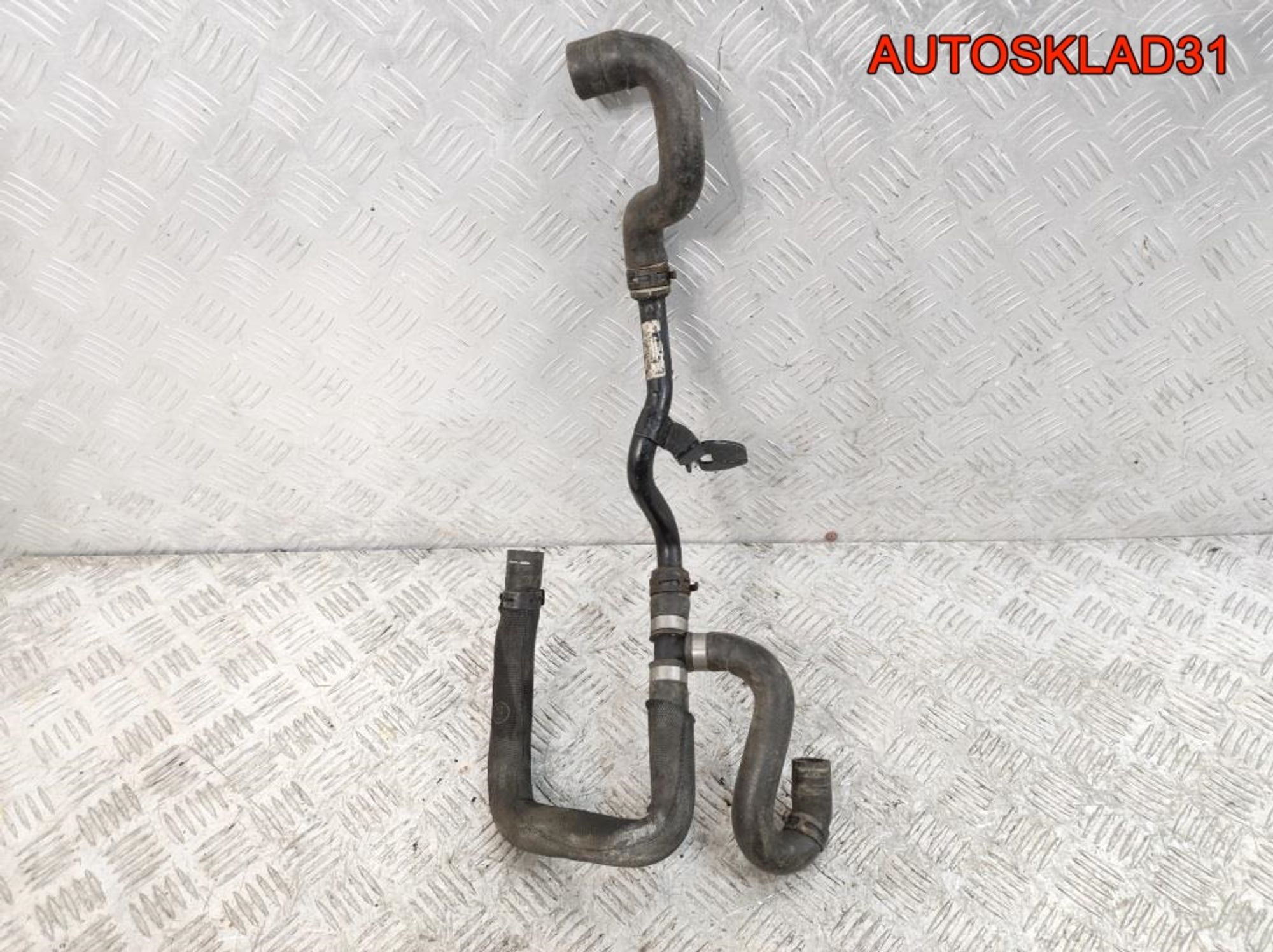 Трубка системы охлаждения Audi A8 D3 6,0 BTH Бензин 4E0121060D, 1000 рублей, Дубовое