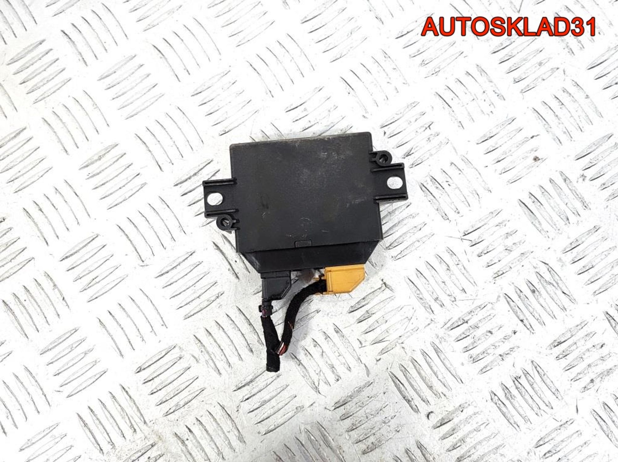 Блок парктроников Audi A4 B6 8Z0919283A, 1700 рублей, Дубовое
