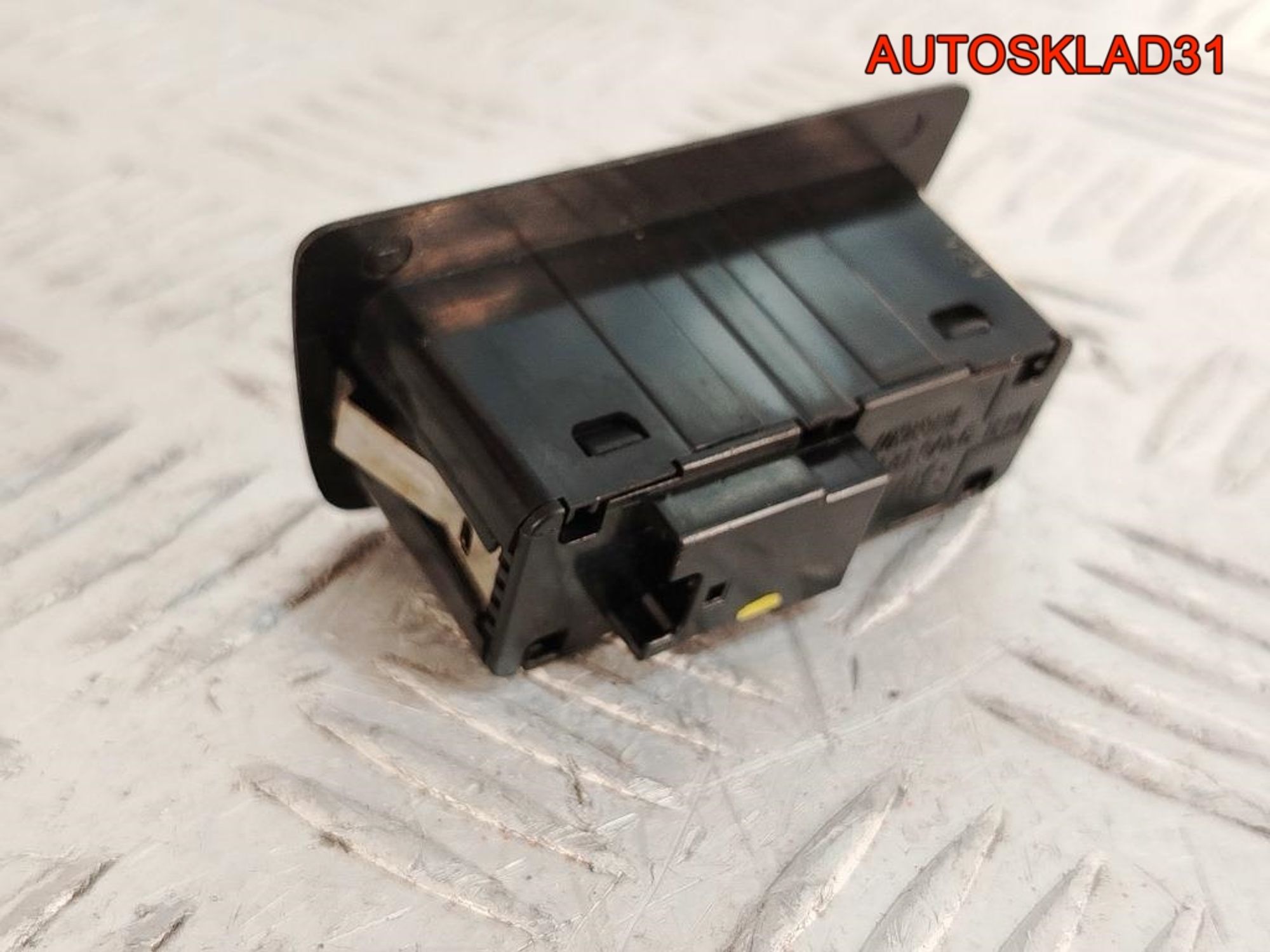 Кнопка открывания багажника BMW X3 F25 61319275121, 700 рублей, Дубовое