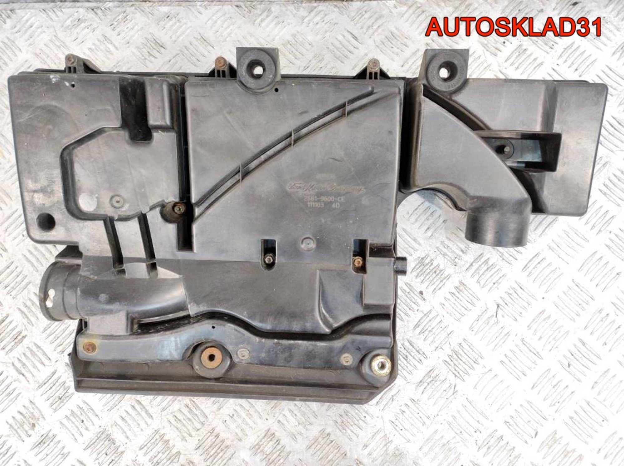 Корпус воздушного фильтра Ford Fusion 1,4 FXJA 2S619600CE, 2000 рублей, Дубовое