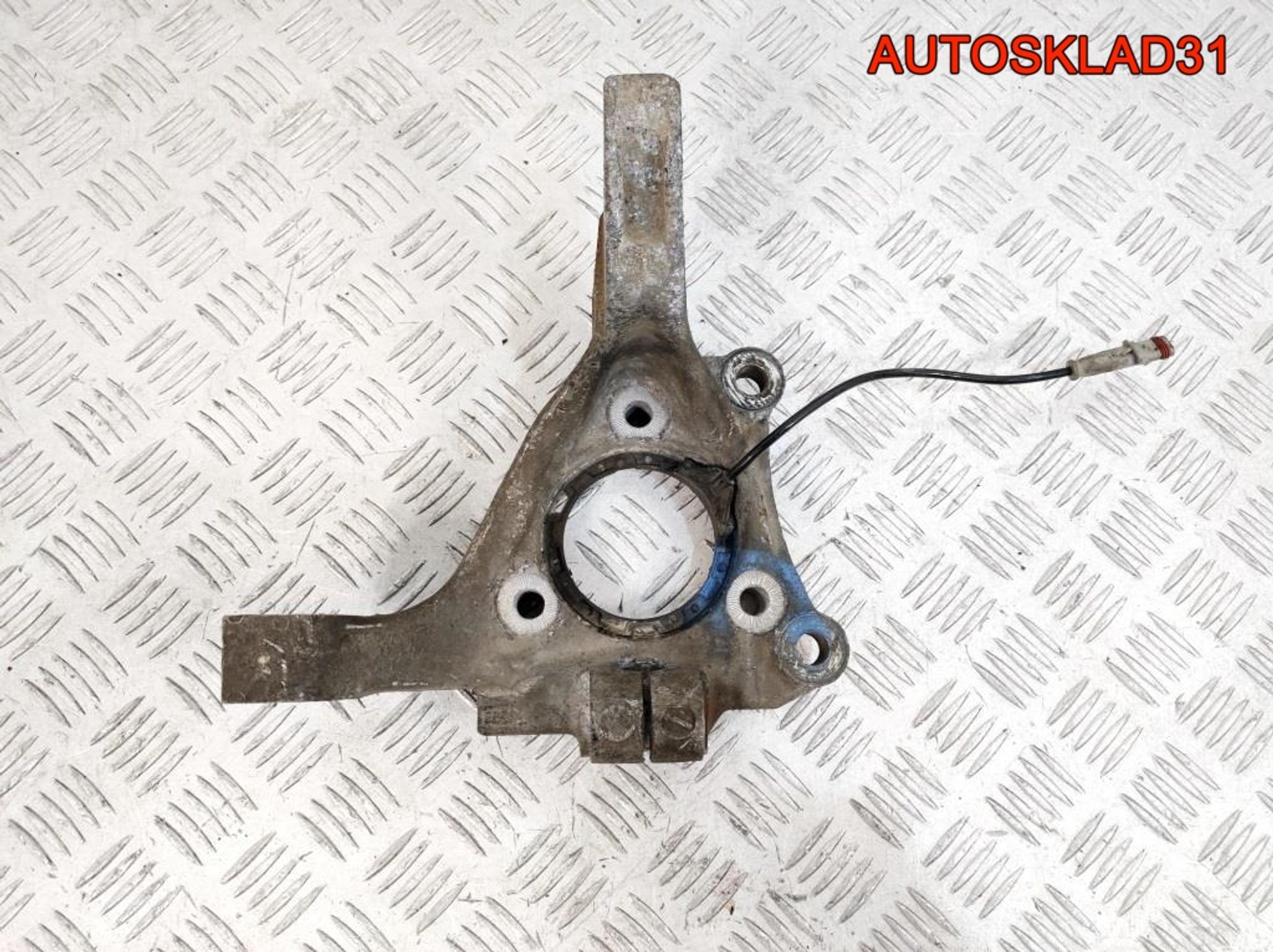 Кулак поворотный передний левый Opel Vectra C 13136698, 5000 рублей, Дубовое