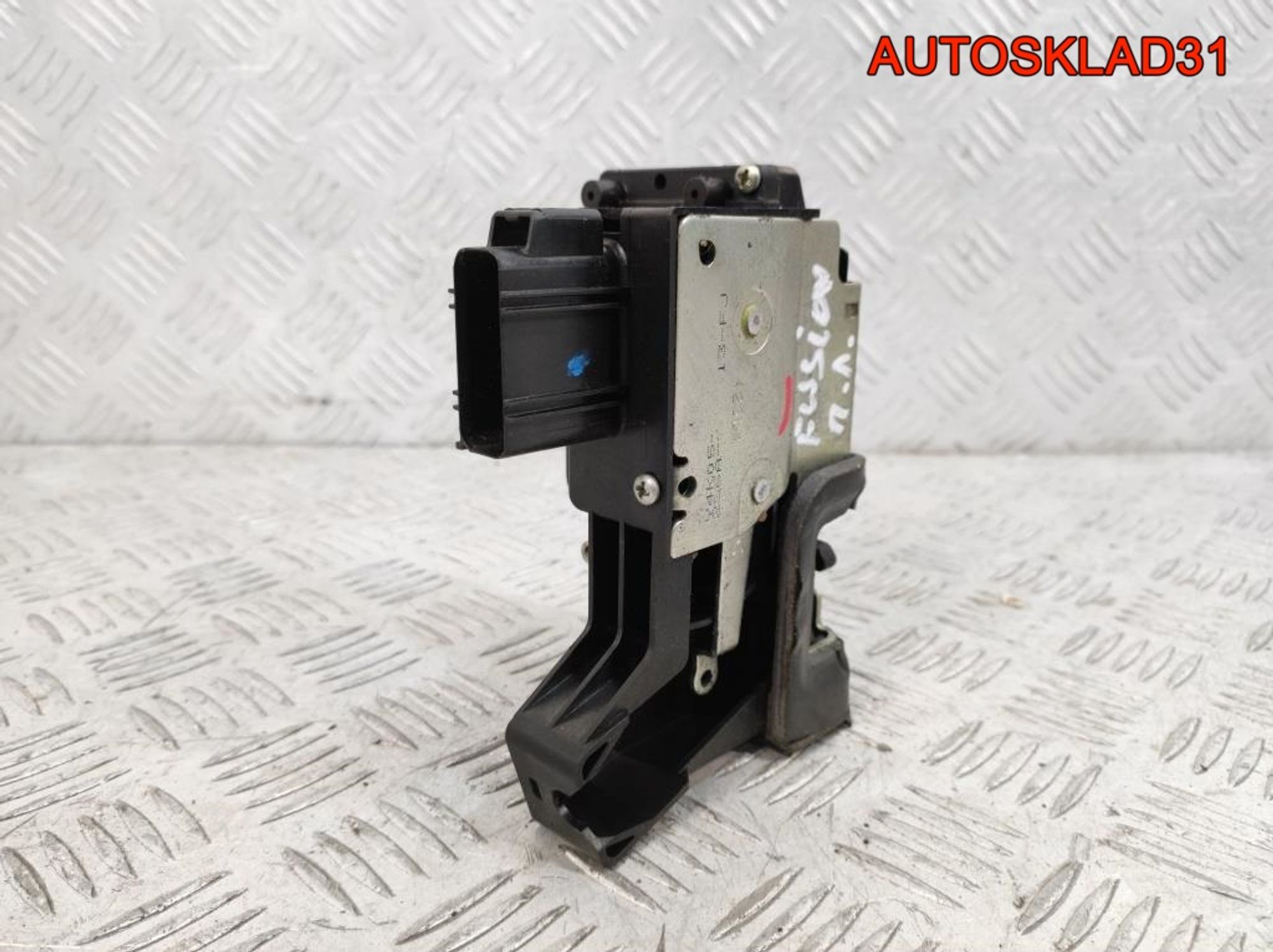 https://ycs.partsauto.market/partsauto-images/thmbs/userImages/edda01b21c13eaa6671738306aa09410/part/04029fe7-7048-458c-8bf4-1b0eda803ea8_1781620545094.jpg