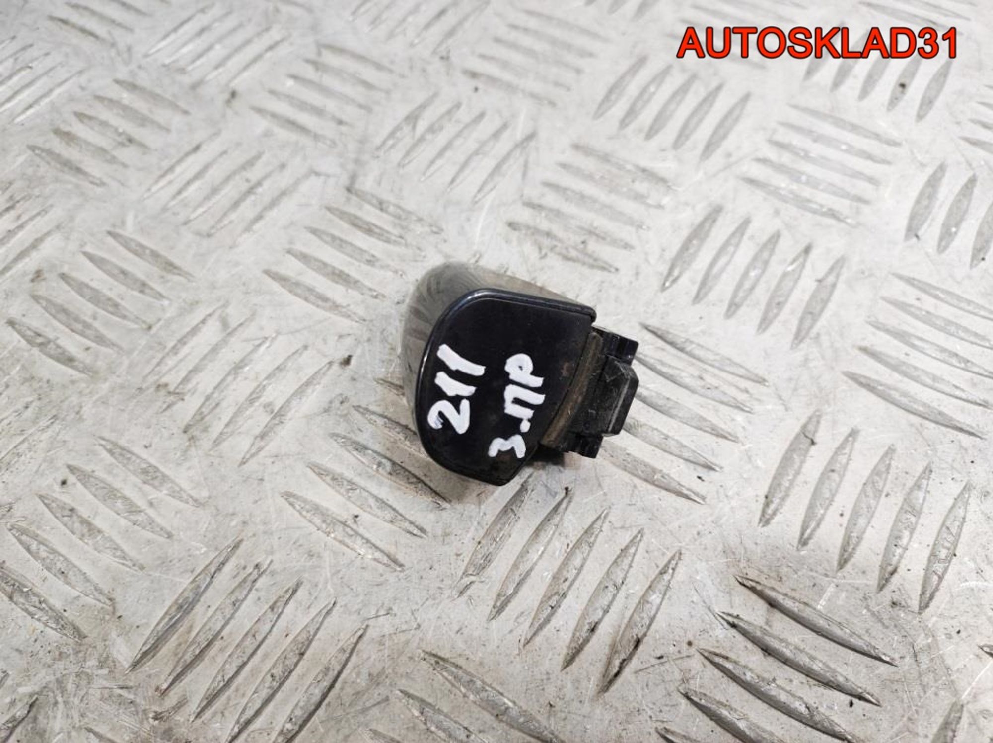 Вставка замка двери задней правой Mercedes W211 A2037602420, 500 рублей, Дубовое