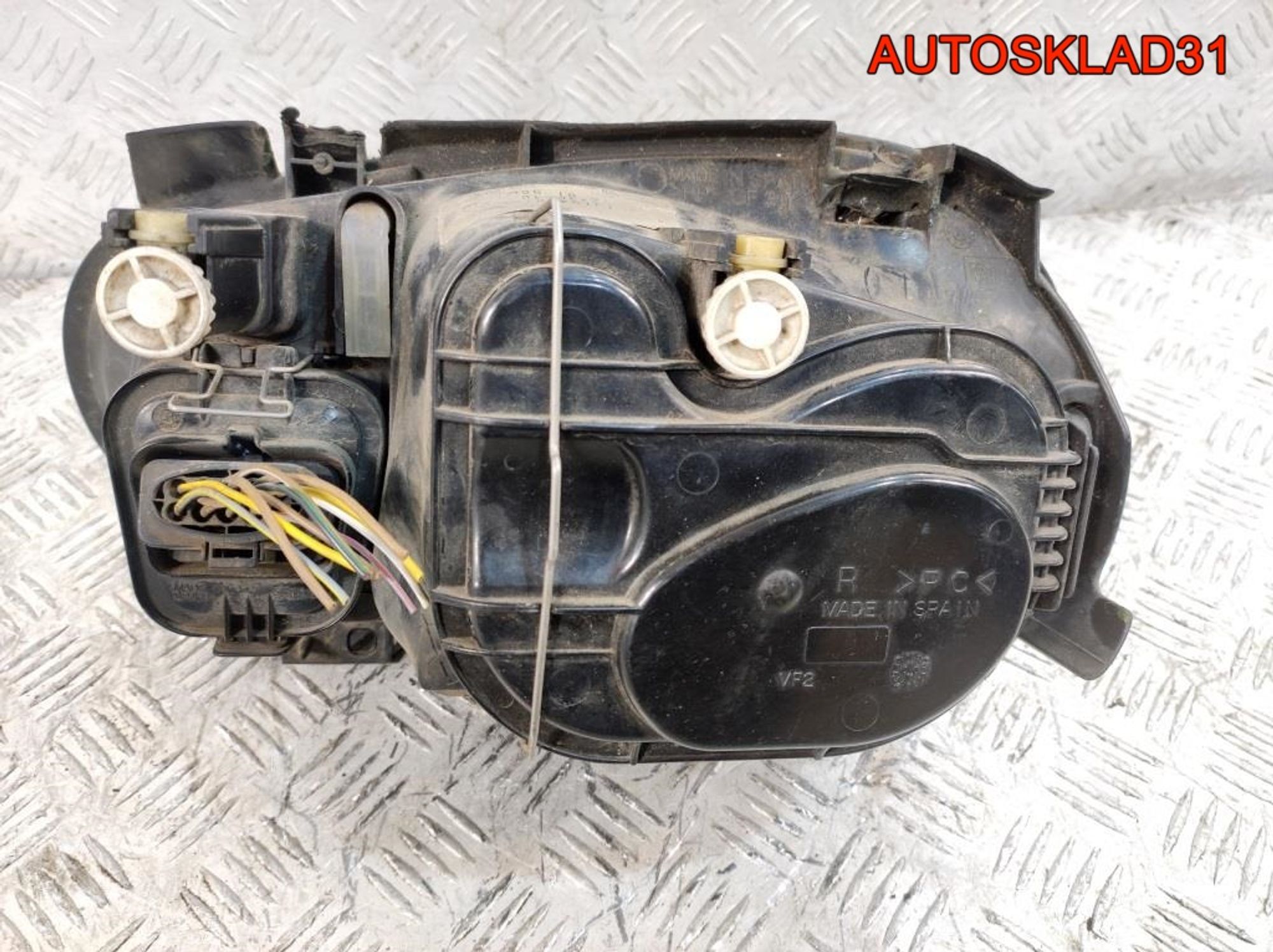 Фара правая Valeo VW Golf 4 1J1941016C, 6500 рублей, Дубовое