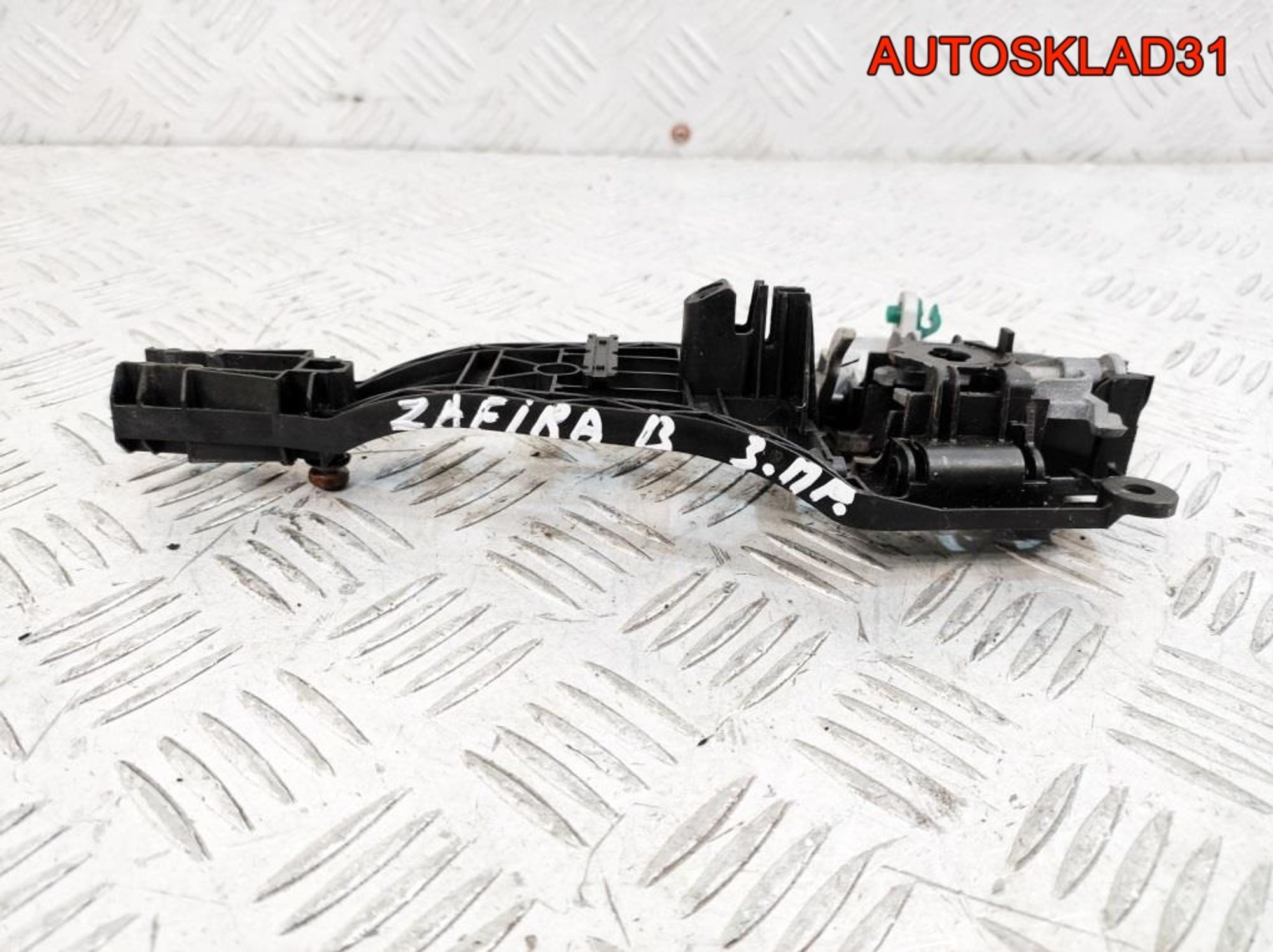 https://ycs.partsauto.market/partsauto-images/thmbs/userImages/edda01b21c13eaa6671738306aa09410/part/04448927-5e5f-4cc6-96ec-3b33f6208749_1781615478213.jpg