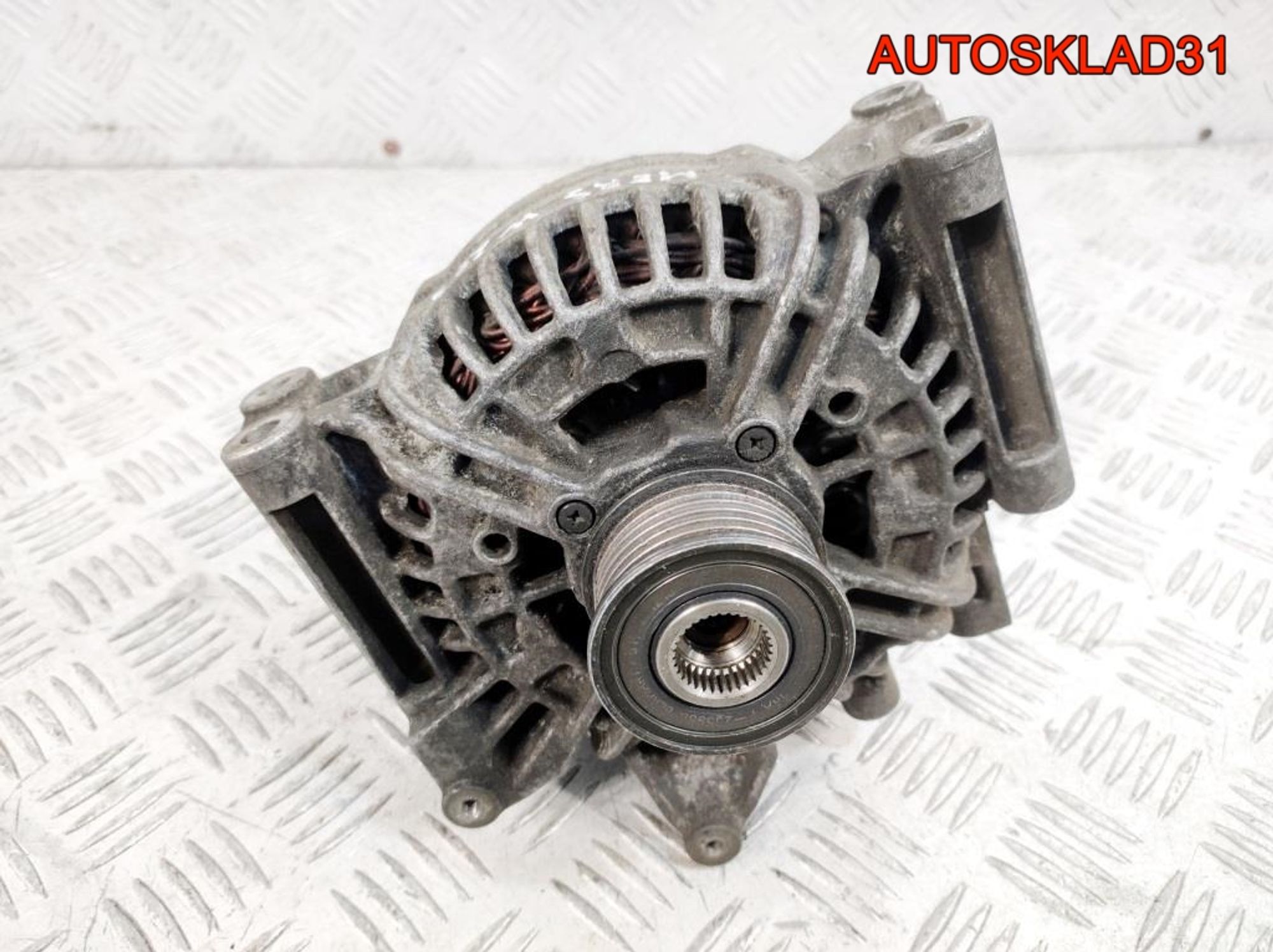 Генератор 200A Mercedes W203 2.2 OM646 Дизель A0131540002, 8000 рублей, Дубовое