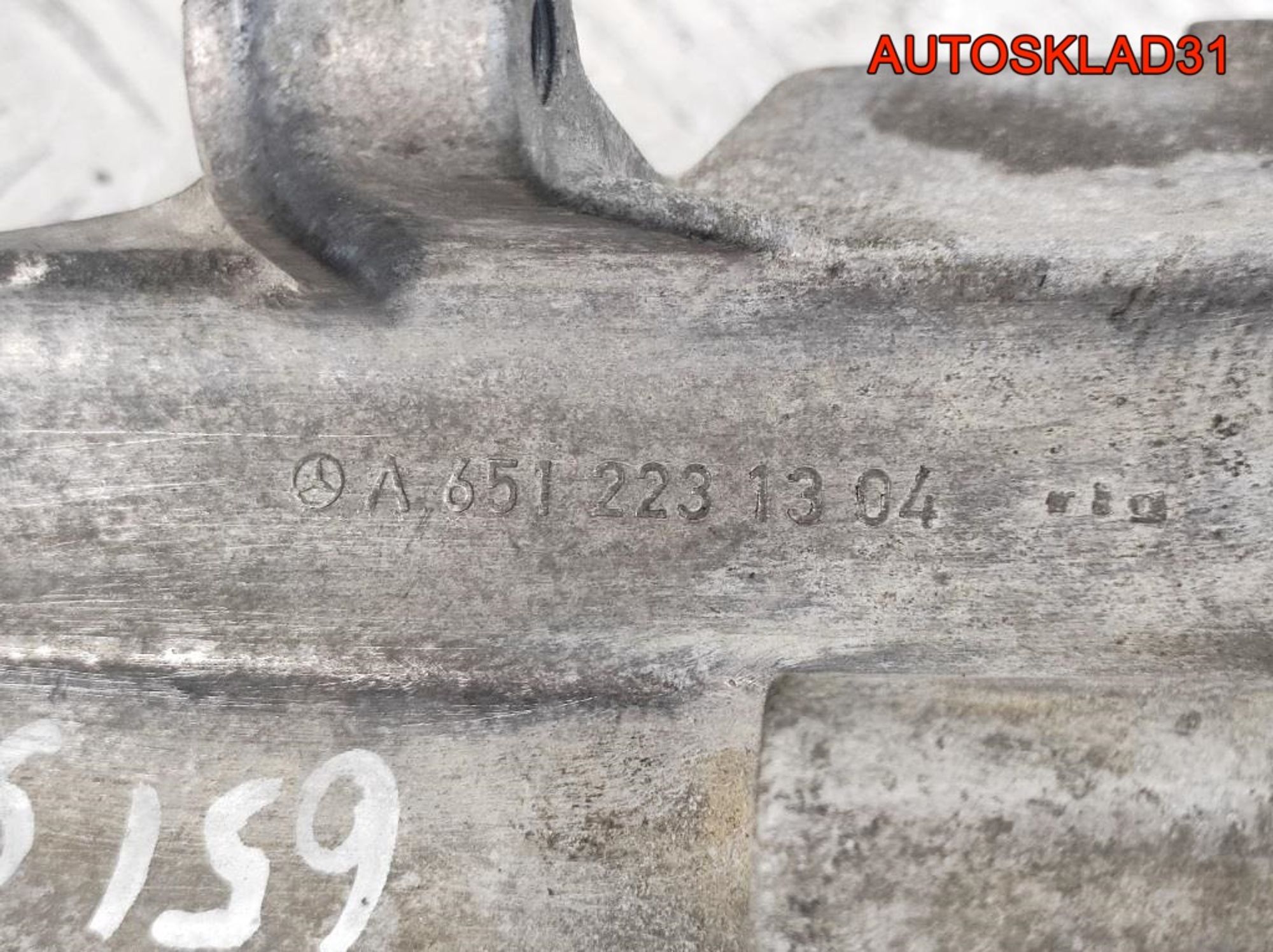 Кронштейн двигателя левый Mercedes X204 651.912, 1000 рублей, Дубовое