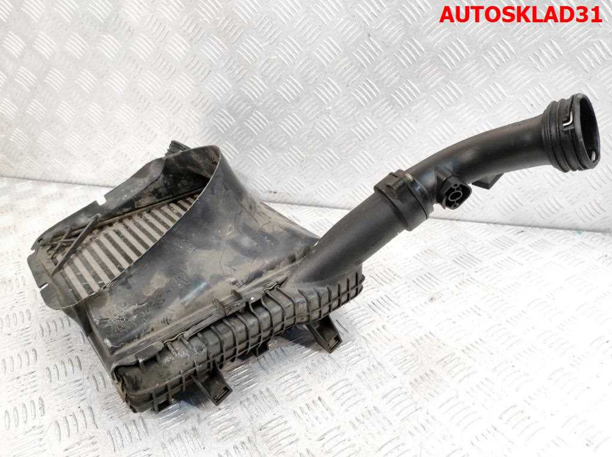 Интеркулер правый Volkswagen Touareg 7L0145804A, 5000 рублей, Дубовое