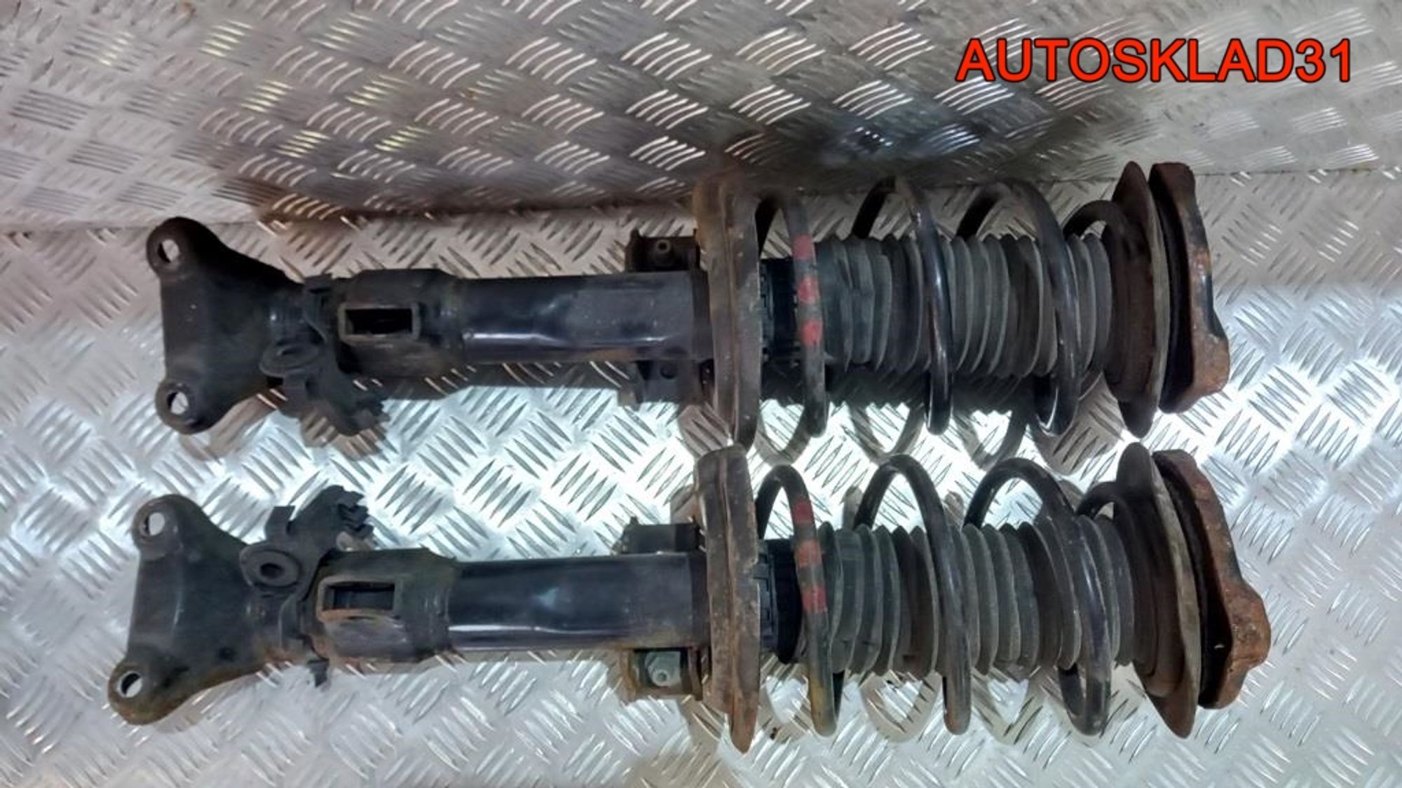 Амортизатор передний в сборе Mercedes Benz W204 A2043232600, 8000 рублей, Дубовое