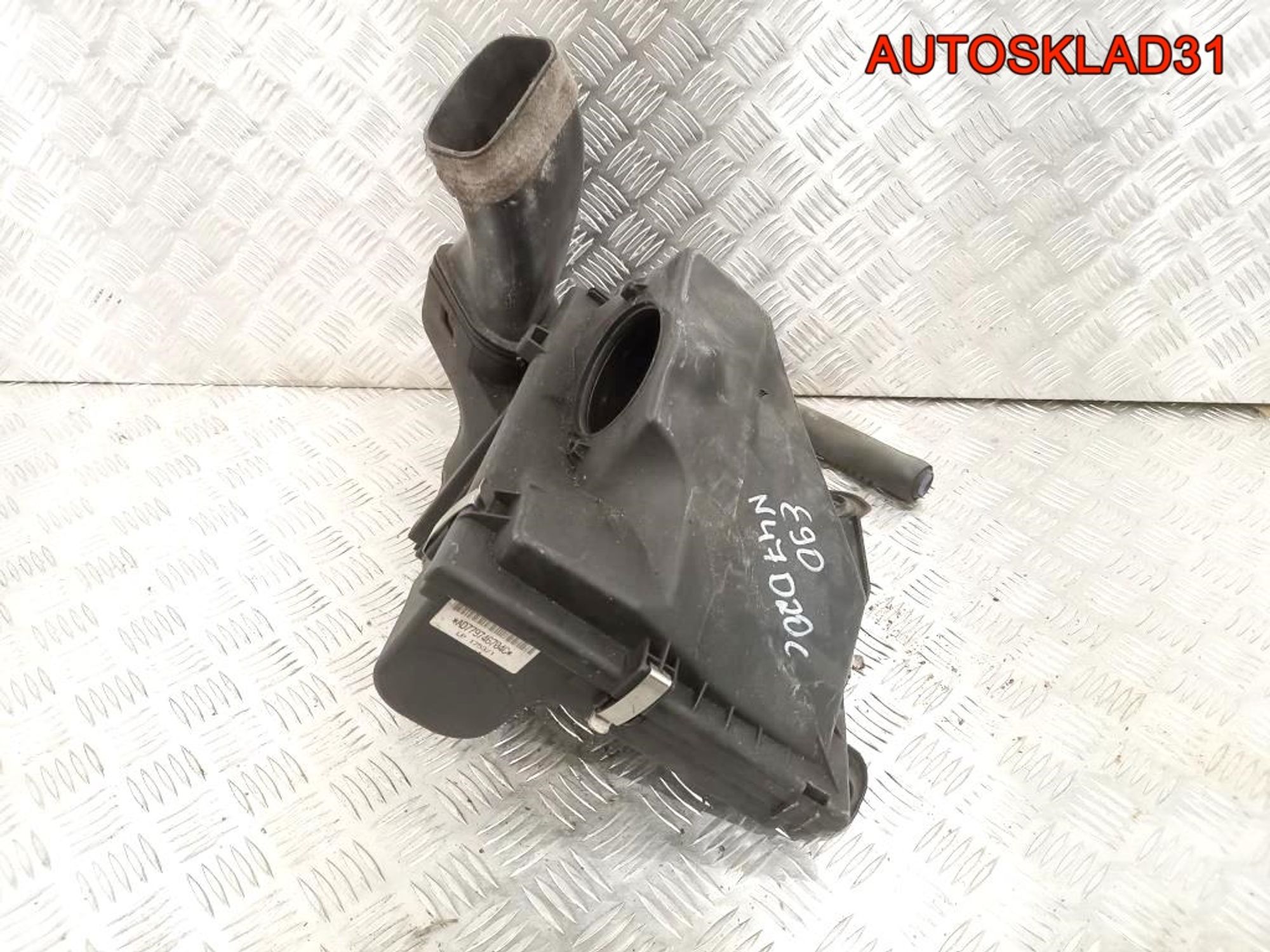 Корпус воздушного фильтра BMW E90 13717797467, 3600 рублей, Дубовое