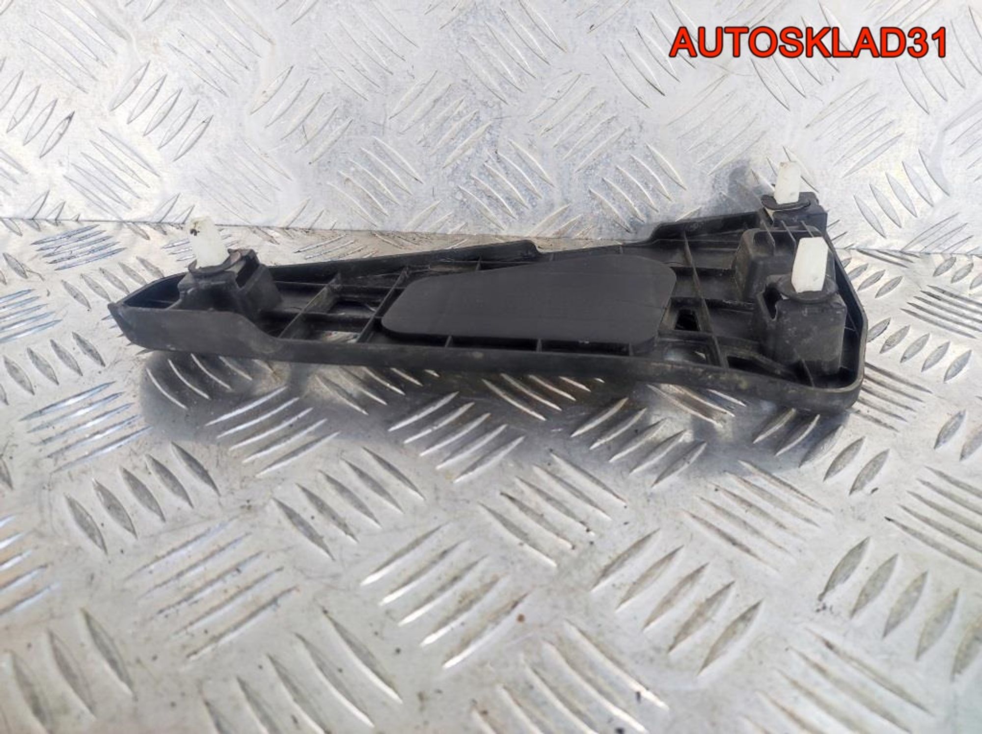 Направляющая заднего бампера левая Kia Ceed Combi, 500 рублей, Дубовое