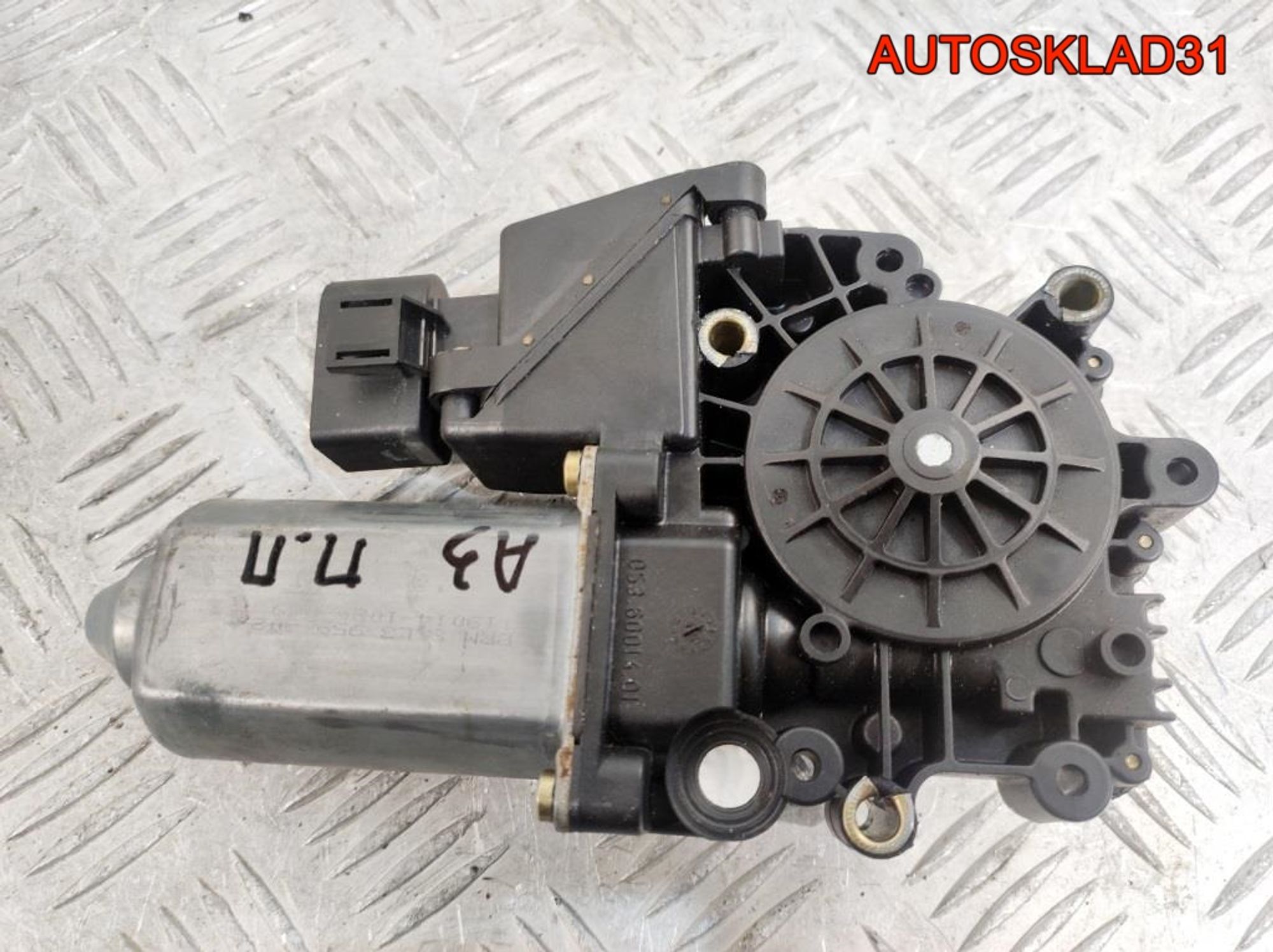 Моторчик стеклоподъемника п/п Audi A3 8L3959802, 800 рублей, Дубовое