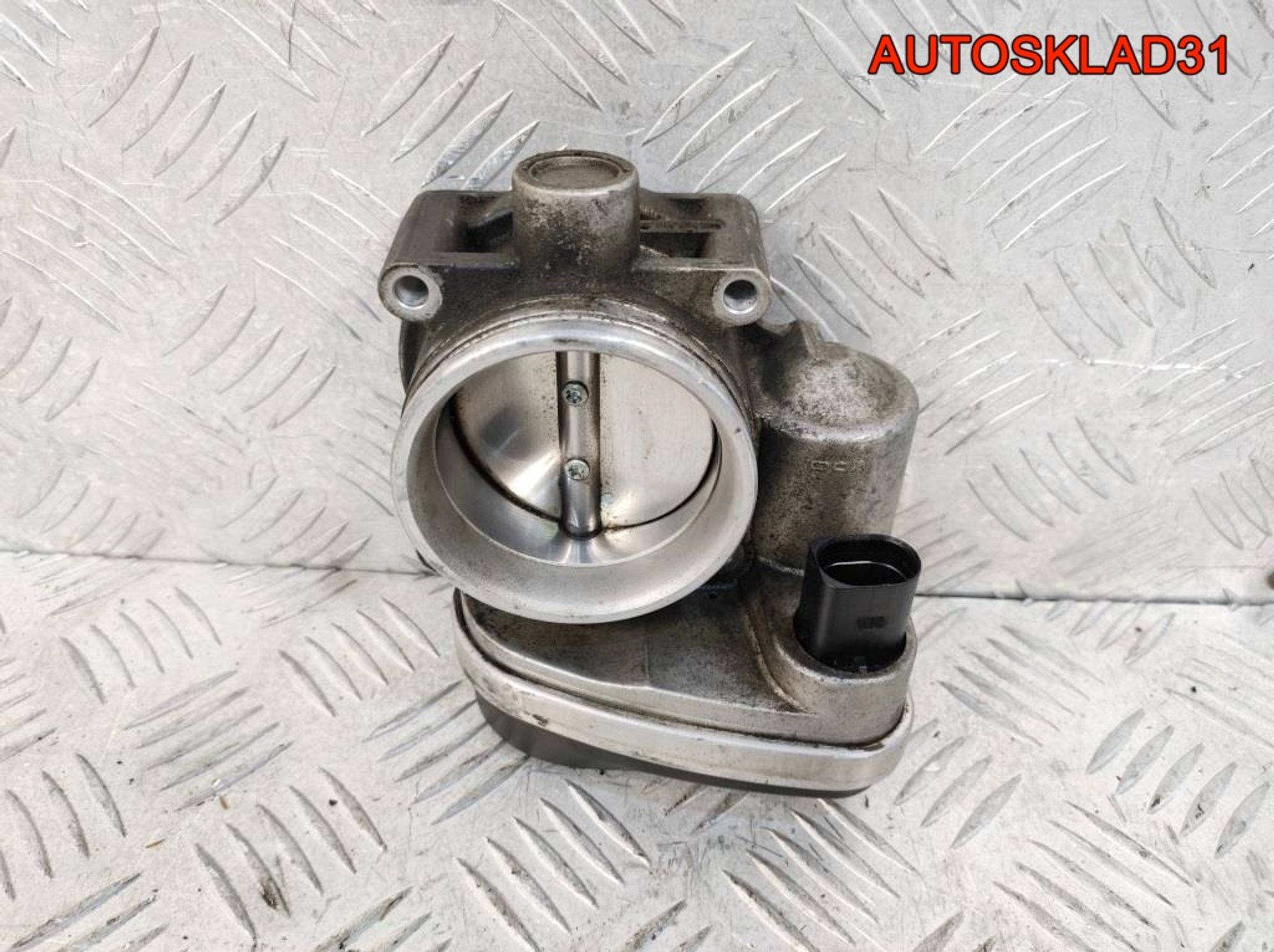 Заслонка дроссельная BMW E46 N42B18 13541439224, 4900 рублей, Дубовое