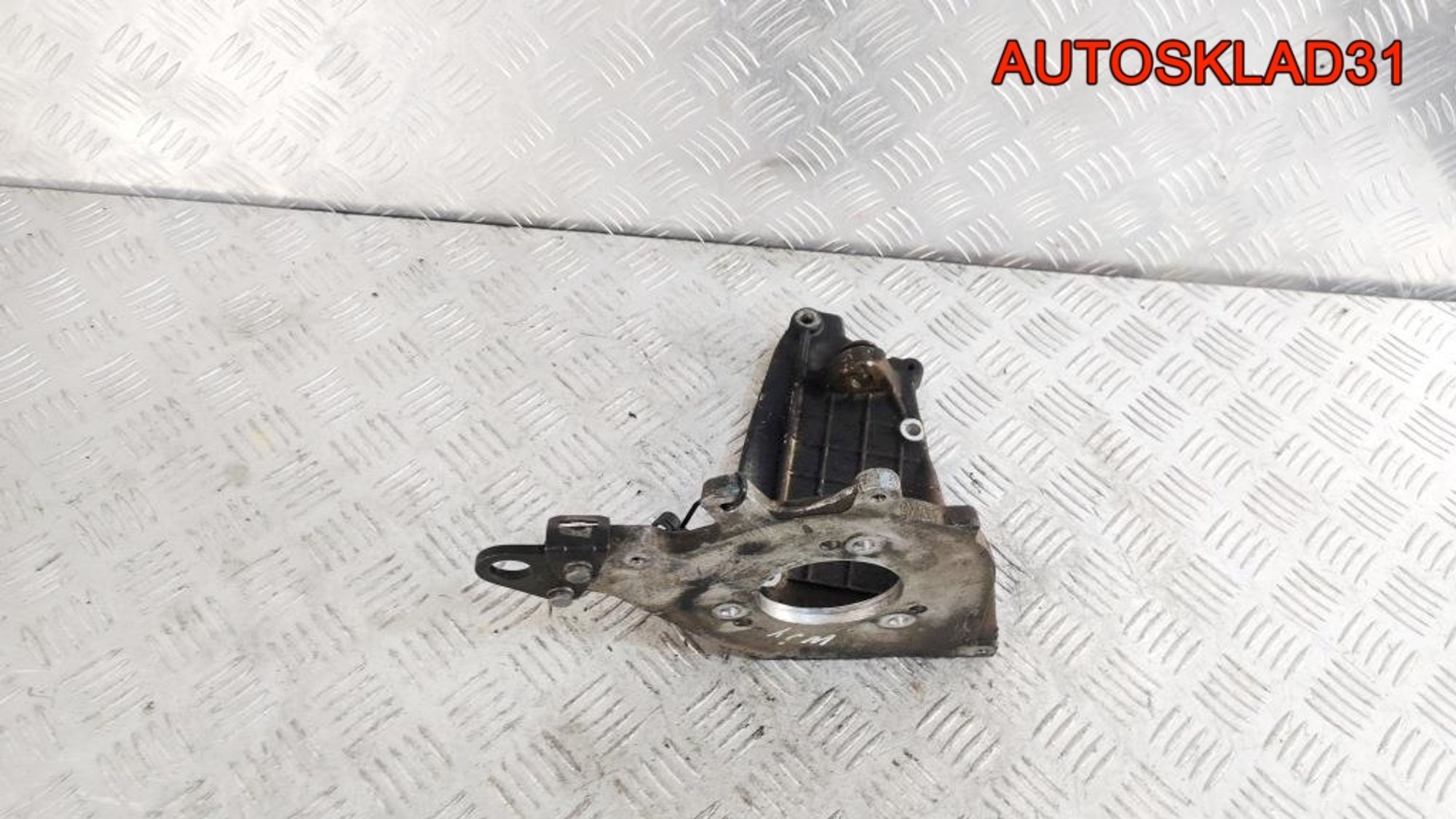 Кронштейн ТНВД Peugeot 206 1,9 PSA WJY 10DXFR 9625176310, 1000 рублей, Дубовое