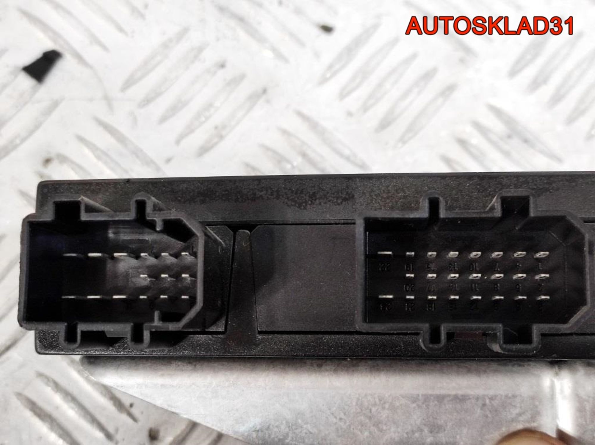 Блок комфорта Volkswagen Golf 4 1J0959799AH, 2300 рублей, Дубовое